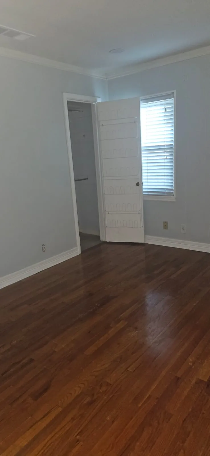 Single Family Residence For Rent in Dallas County , 1214 Burleson Street, Grand Prairie, Texas 75050, 3 Bedroom, 2 Bathroom, Garage spaces, 1,292 Sqft, built in 1954, mls#21348818, Real Estate Agent in Grand Prairie, Homes For Rent in Dallas county, Homes For Rent in Grand Prairie, Realtor in Grand Prairie Texas, Real Estate Brokerage Independent Realty Texas, Luminita Cordes Realtor