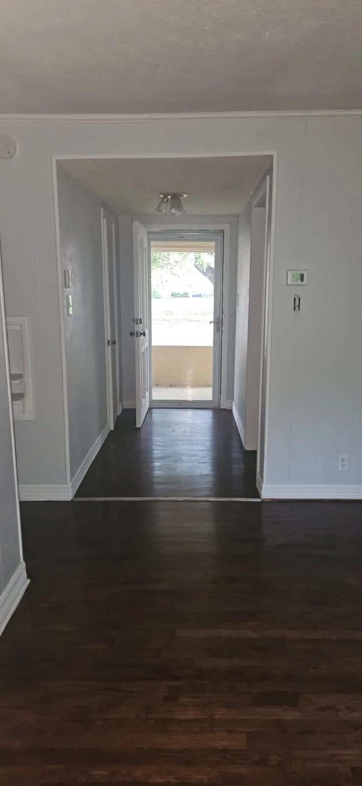 Single Family Residence For Rent in Dallas County , 1214 Burleson Street, Grand Prairie, Texas 75050, 3 Bedroom, 2 Bathroom, Garage spaces, 1,292 Sqft, built in 1954, mls#21348818, Real Estate Agent in Grand Prairie, Homes For Rent in Dallas county, Homes For Rent in Grand Prairie, Realtor in Grand Prairie Texas, Real Estate Brokerage Independent Realty Texas, Luminita Cordes Realtor