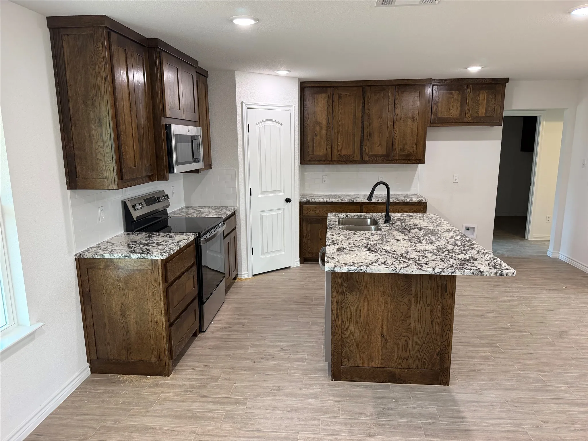 Single Family Residence For Sale in Parker County , 1013 Virgil Court, Springtown, Texas 76082, 3 Bedroom, 2 Bathroom, 2 Garage spaces, 1,514 Sqft, built in 2026, mls#21349845, Real Estate Agent in Springtown, Homes For Sale in Parker county, Homes For Sale in Springtown, Realtor in Springtown Texas, Real Estate Brokerage Independent Realty Texas, Luminita Cordes Realtor