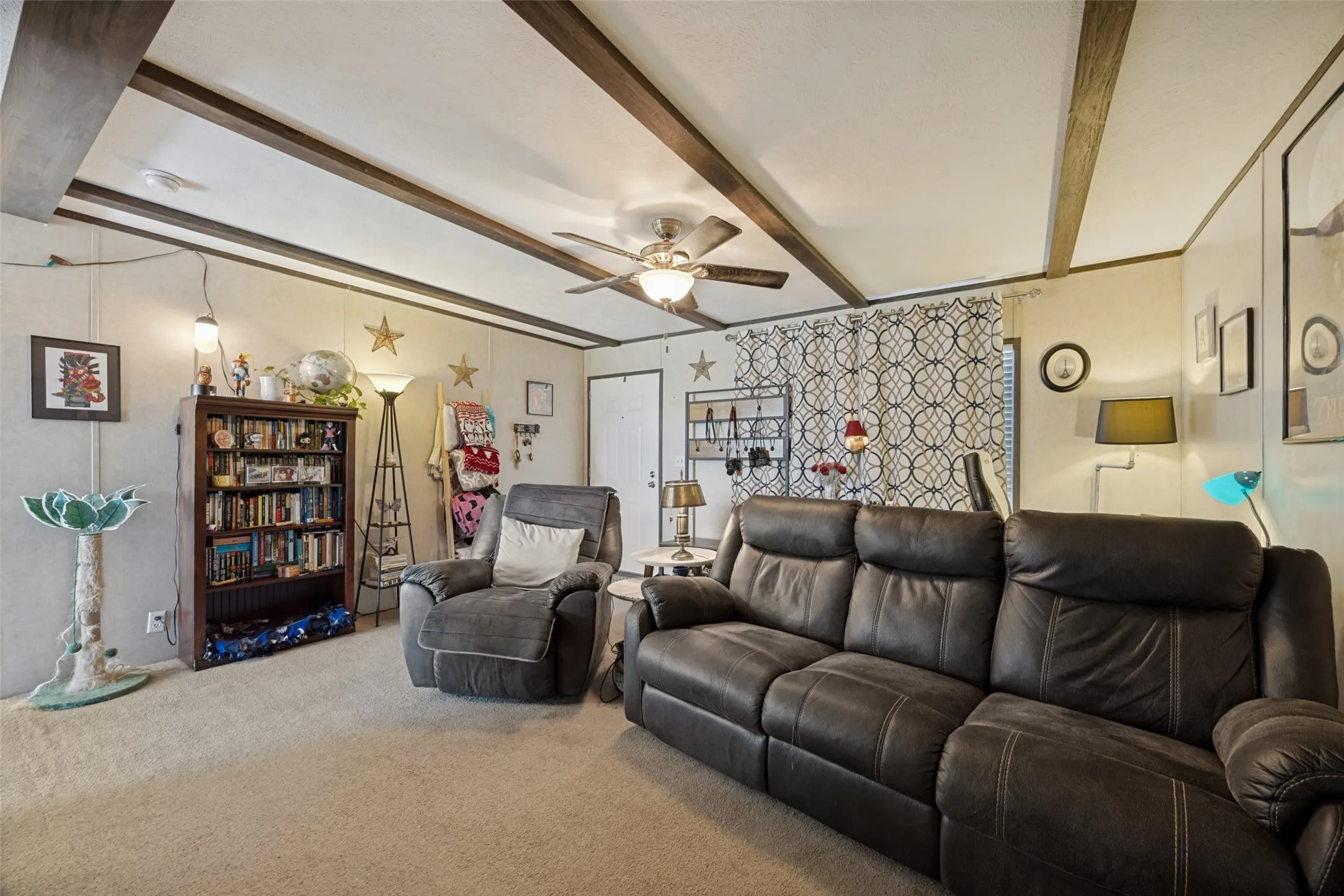 Mobile Home For Sale in Collin County , 6705 Andrew Court, Princeton, Texas 75407, 3 Bedroom, 2 Bathroom, Garage spaces, 1,456 Sqft, built in 2017, mls#21343025, Real Estate Agent in Princeton, Homes For Sale in Collin county, Homes For Sale in Princeton, Realtor in Princeton Texas, Real Estate Brokerage Independent Realty Texas, Luminita Cordes Realtor