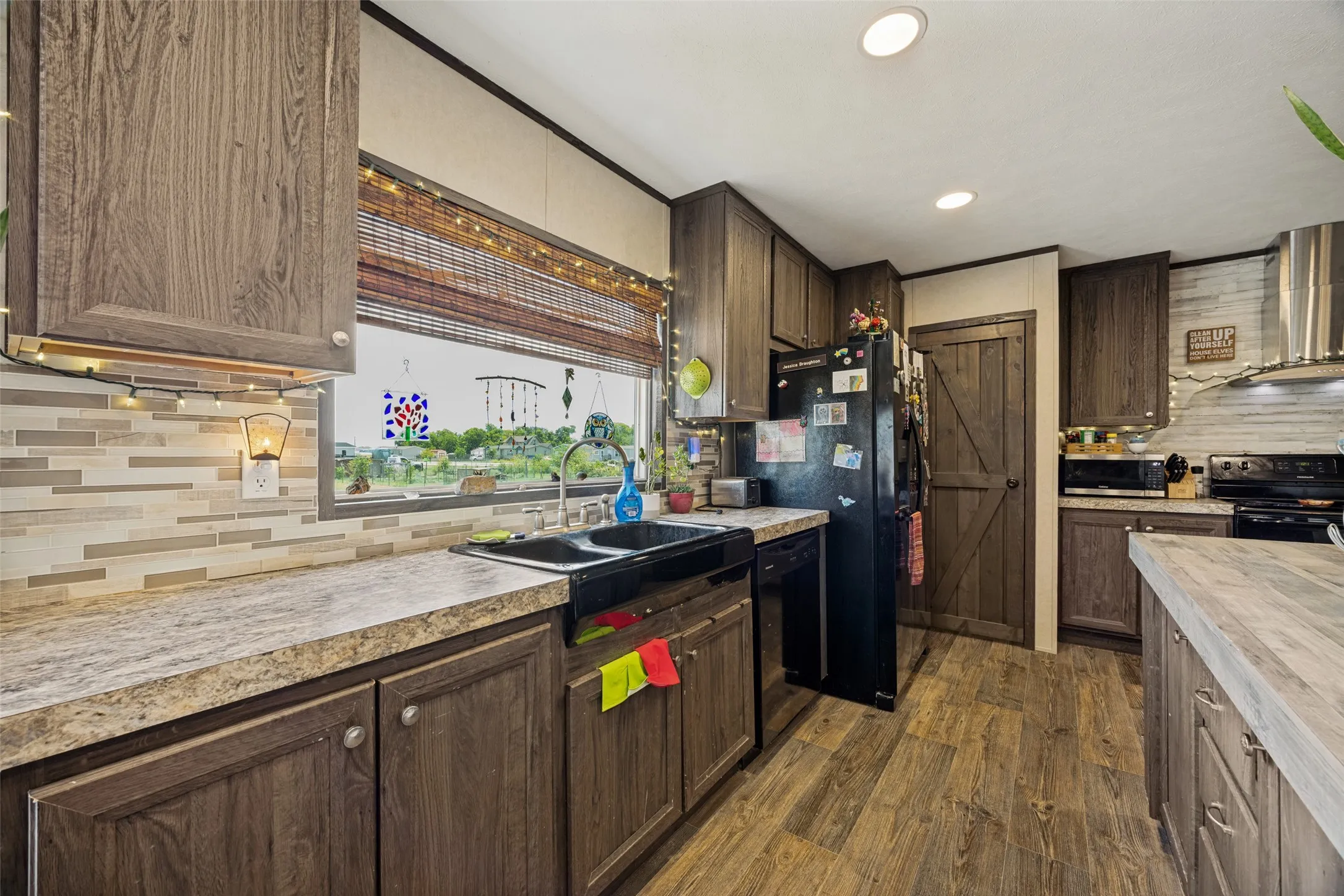 Mobile Home For Sale in Collin County , 6705 Andrew Court, Princeton, Texas 75407, 3 Bedroom, 2 Bathroom, Garage spaces, 1,456 Sqft, built in 2017, mls#21343025, Real Estate Agent in Princeton, Homes For Sale in Collin county, Homes For Sale in Princeton, Realtor in Princeton Texas, Real Estate Brokerage Independent Realty Texas, Luminita Cordes Realtor