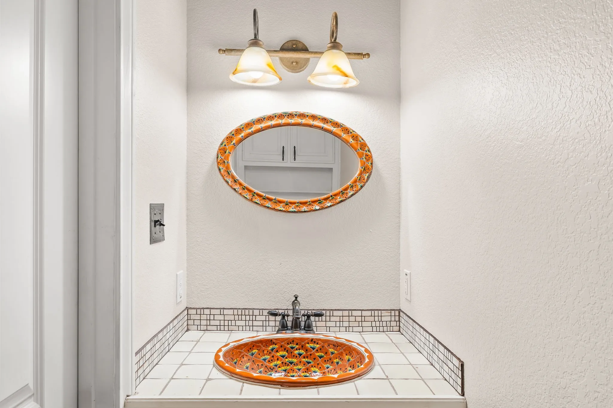 Single Family Residence For Sale in Mc Lennan County , 735 Winding Trail, Crawford, Texas 76638, 3 Bedrooms, 4 Bathrooms, 2 Garage spaces, 3,296 Sqft, built in 2004, Price $735,000, mls#21349493, Real Estate Agent in Crawford, Homes For Sale in Mc Lennan county, Homes For Sale in Crawford, Realtor in Crawford Texas, Real Estate Brokerage Independent Realty Texas, Luminita Cordes Realtor