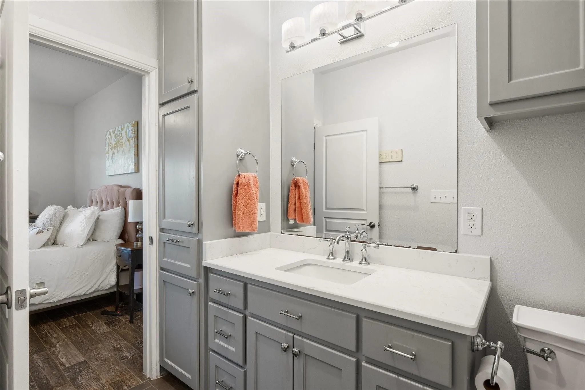 Single Family Residence For Sale in Somervell County , 2560 Shady Oaks Circle, Glen Rose, Texas 76043, 6 Bedrooms, 6 Bathrooms, Garage spaces, 4,254 Sqft, built in 2002, Price $1,795,000, mls#21349296, Real Estate Agent in Glen Rose, Homes For Sale in Somervell county, Homes For Sale in Glen Rose, Realtor in Glen Rose Texas, Real Estate Brokerage Independent Realty Texas, Luminita Cordes Realtor