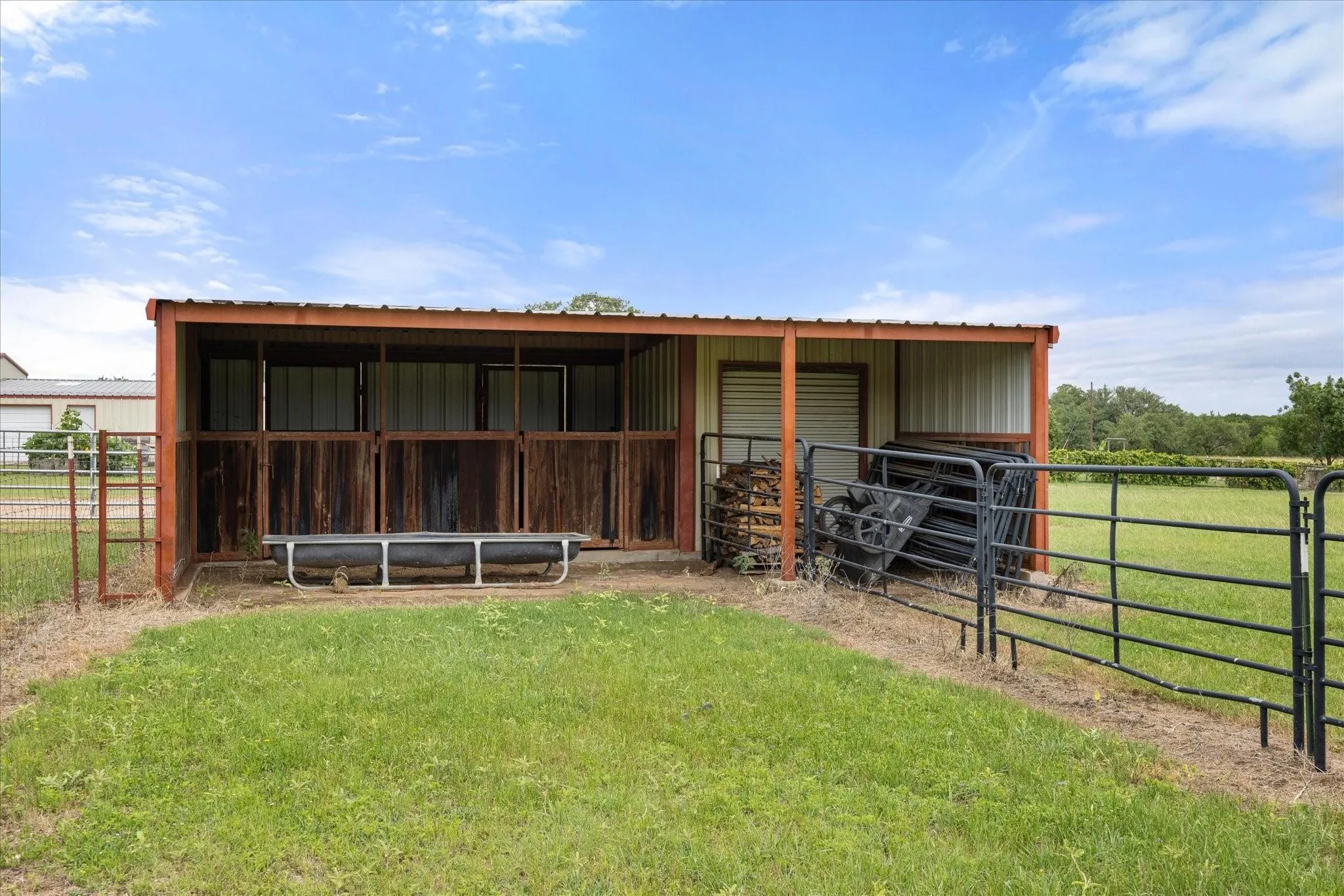 Single Family Residence For Sale in Somervell County , 2560 Shady Oaks Circle, Glen Rose, Texas 76043, 6 Bedrooms, 6 Bathrooms, Garage spaces, 4,254 Sqft, built in 2002, Price $1,795,000, mls#21349296, Real Estate Agent in Glen Rose, Homes For Sale in Somervell county, Homes For Sale in Glen Rose, Realtor in Glen Rose Texas, Real Estate Brokerage Independent Realty Texas, Luminita Cordes Realtor