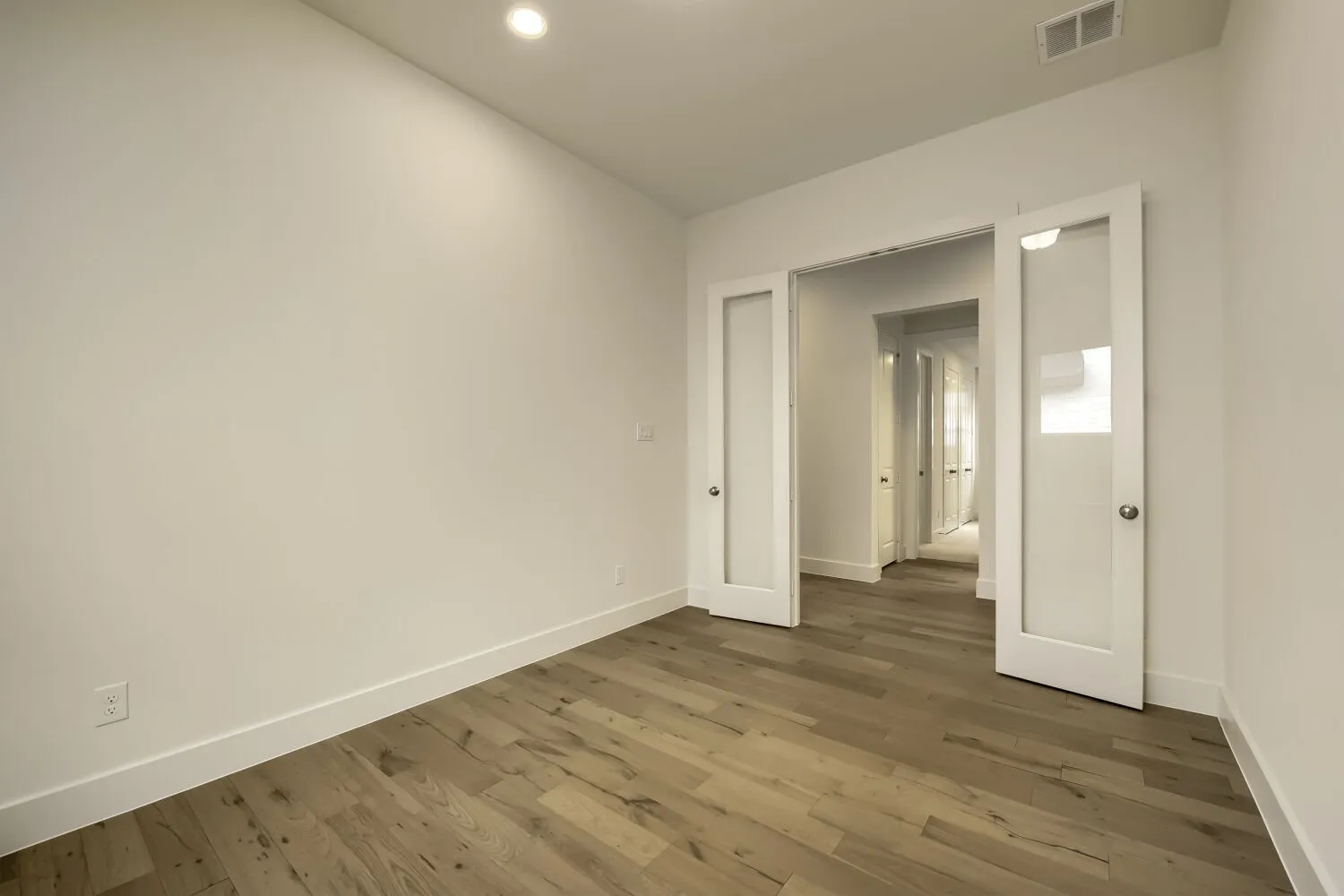 Single Family Residence For Sale in Tarrant County , 690 Red Cedar Road, Haslet, Texas 76052, 4 Bedroom, 4 Bathroom, 2 Garage spaces, 2,462 Sqft, built in 2026, mls#21349861, Real Estate Agent in Haslet, Homes For Sale in Tarrant county, Homes For Sale in Haslet, Realtor in Haslet Texas, Real Estate Brokerage Independent Realty Texas, Luminita Cordes Realtor