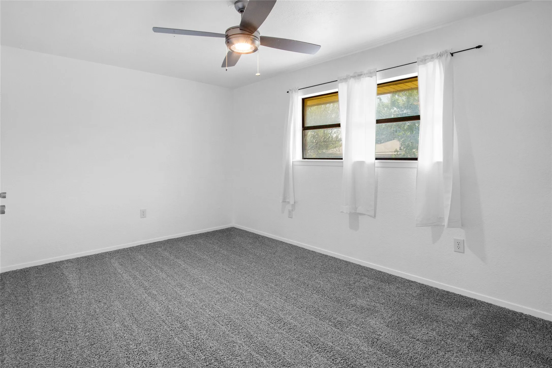 Single Family Residence For Sale in Taylor County , 3009 Gilmer Avenue, Abilene, Texas 79606, 4 Bedroom, 2 Bathroom, 2 Garage spaces, 2,277 Sqft, built in 1978, mls#21349591, Real Estate Agent in Abilene, Homes For Sale in Taylor county, Homes For Sale in Abilene, Realtor in Abilene Texas, Real Estate Brokerage Independent Realty Texas, Luminita Cordes Realtor