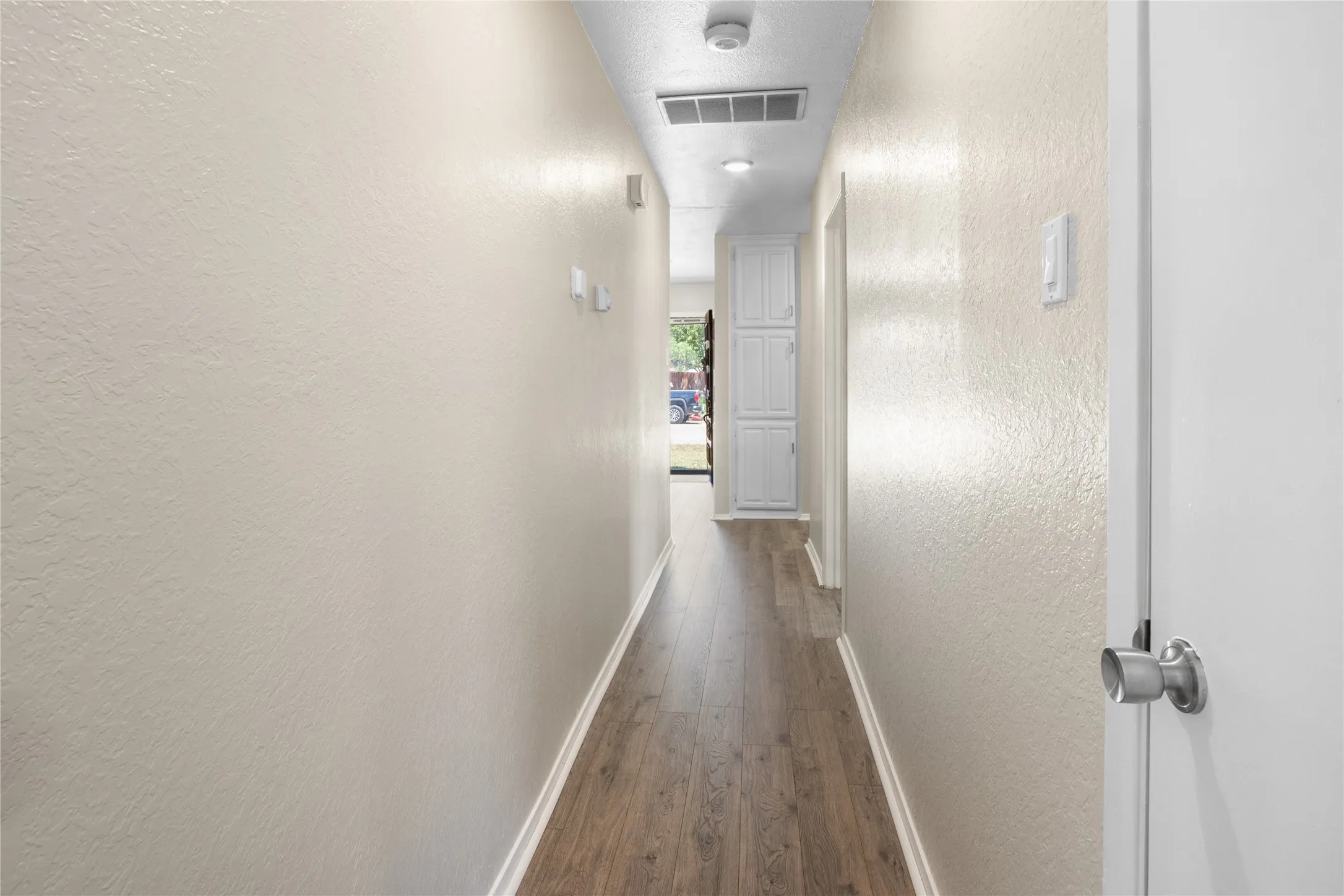 Single Family Residence For Sale in Taylor County , 3009 Gilmer Avenue, Abilene, Texas 79606, 4 Bedroom, 2 Bathroom, 2 Garage spaces, 2,277 Sqft, built in 1978, mls#21349591, Real Estate Agent in Abilene, Homes For Sale in Taylor county, Homes For Sale in Abilene, Realtor in Abilene Texas, Real Estate Brokerage Independent Realty Texas, Luminita Cordes Realtor