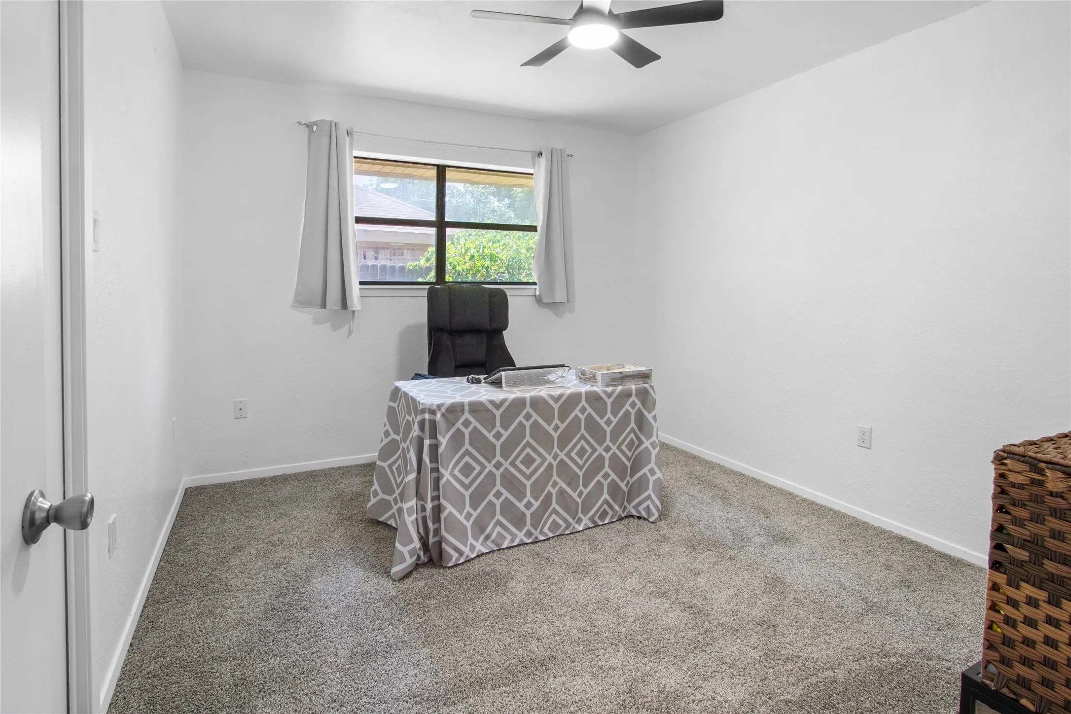 Single Family Residence For Sale in Taylor County , 3009 Gilmer Avenue, Abilene, Texas 79606, 4 Bedroom, 2 Bathroom, 2 Garage spaces, 2,277 Sqft, built in 1978, mls#21349591, Real Estate Agent in Abilene, Homes For Sale in Taylor county, Homes For Sale in Abilene, Realtor in Abilene Texas, Real Estate Brokerage Independent Realty Texas, Luminita Cordes Realtor