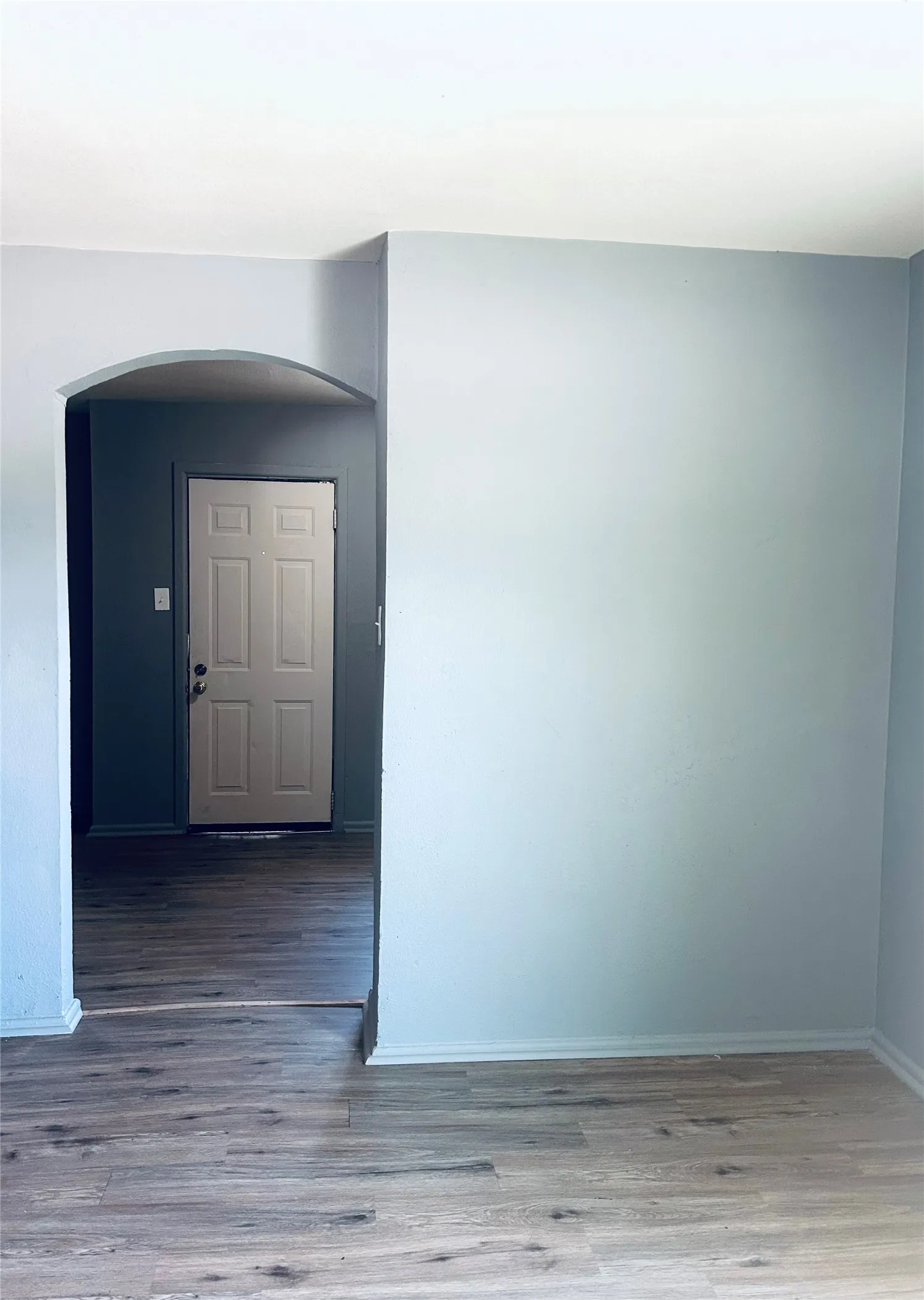 Single Family Residence For Sale in Tarrant County , 1355 Glen Garden Drive, Fort Worth, Texas 76104, 3 Bedroom, 2 Bathroom, Garage spaces, 1,412 Sqft, built in 1950, mls#21349871, Real Estate Agent in Fort Worth, Homes For Sale in Tarrant county, Homes For Sale in Fort Worth, Realtor in Fort Worth Texas, Real Estate Brokerage Independent Realty Texas, Luminita Cordes Realtor