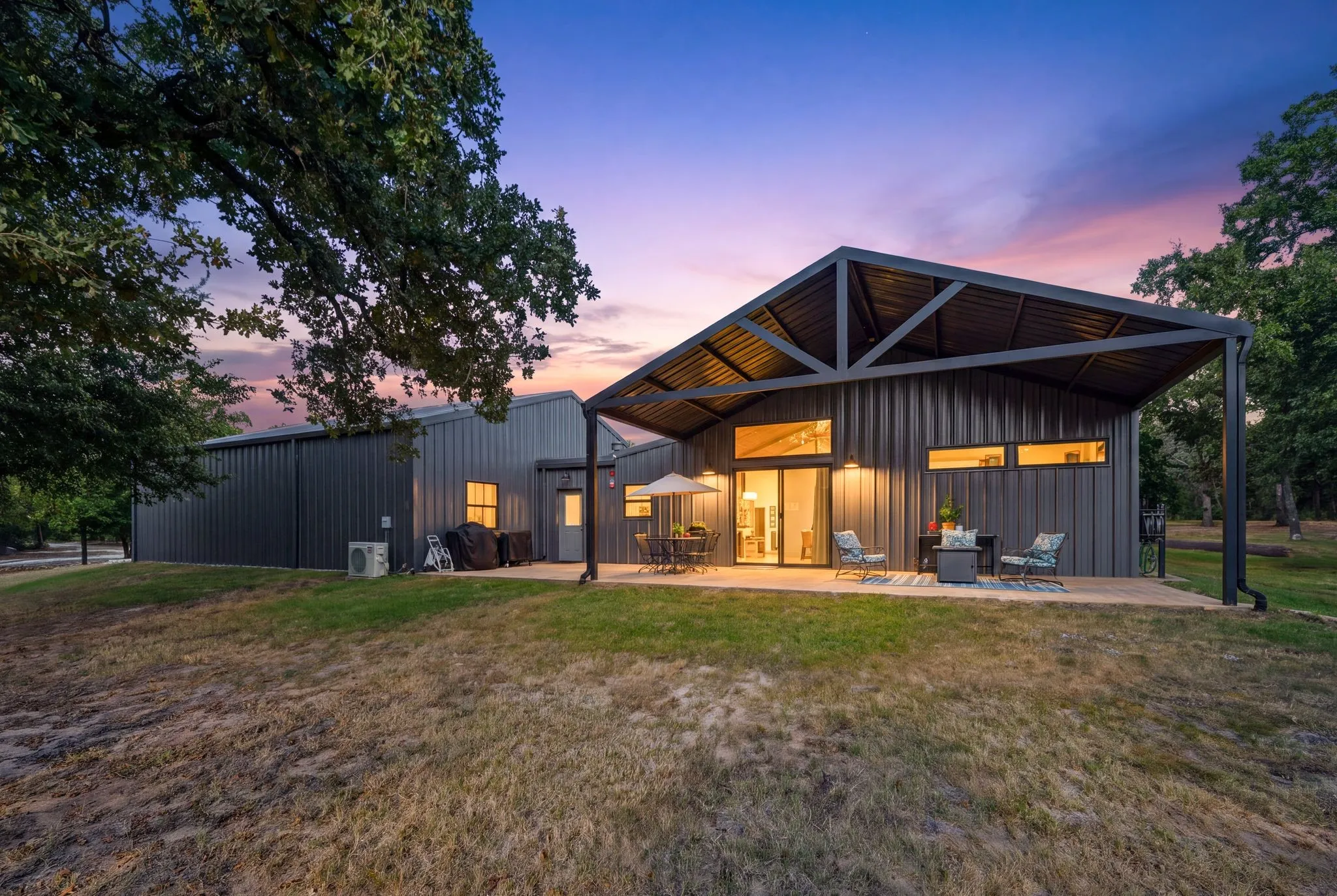 Single Family Residence For Sale in Wise County , 1226 County Road 1990, Chico, Texas 76431, 3 Bedroom, 3 Bathroom, 5 Garage spaces, 2,563 Sqft, built in 2020, Price $975,000, mls#21349450, Real Estate Agent in Chico, Homes For Sale in Wise county, Homes For Sale in Chico, Realtor in Chico Texas, Real Estate Brokerage Independent Realty Texas, Luminita Cordes Realtor