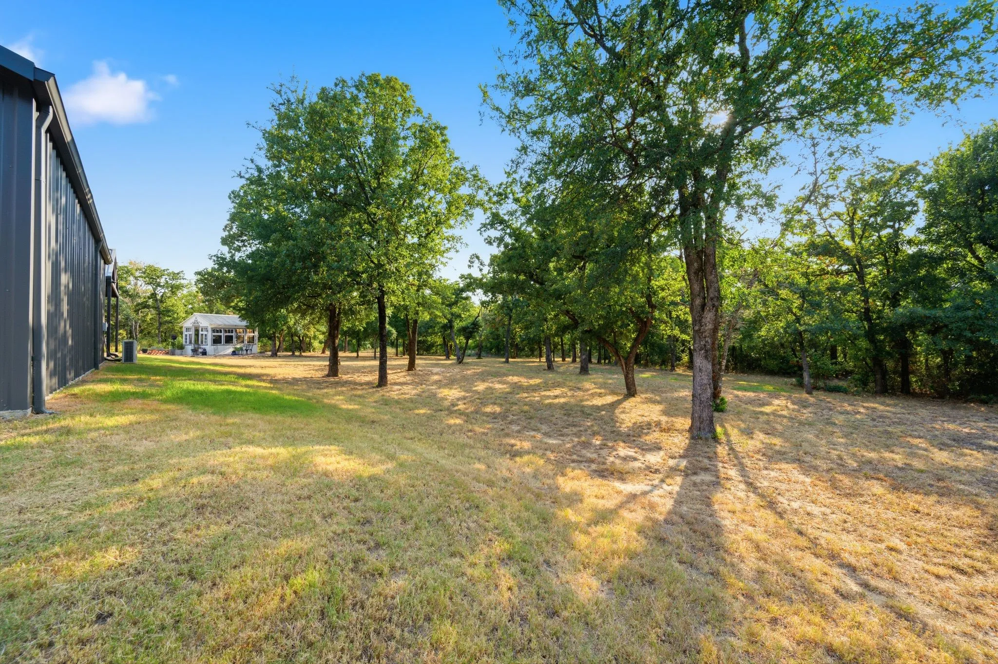 Single Family Residence For Sale in Wise County , 1226 County Road 1990, Chico, Texas 76431, 3 Bedroom, 3 Bathroom, 5 Garage spaces, 2,563 Sqft, built in 2020, Price $975,000, mls#21349450, Real Estate Agent in Chico, Homes For Sale in Wise county, Homes For Sale in Chico, Realtor in Chico Texas, Real Estate Brokerage Independent Realty Texas, Luminita Cordes Realtor