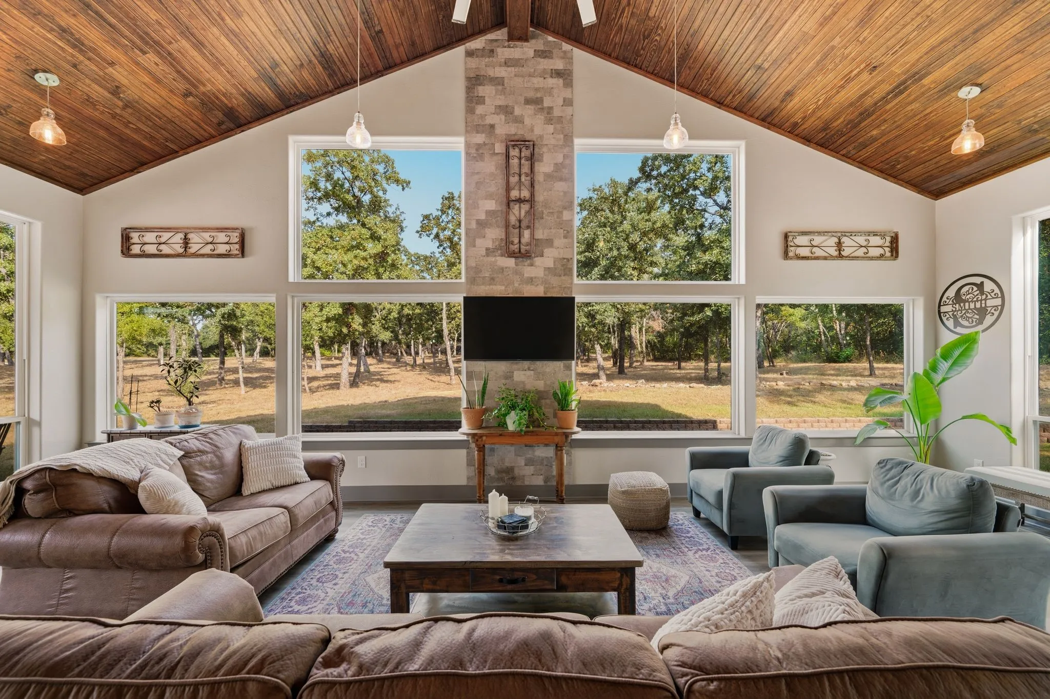 Single Family Residence For Sale in Wise County , 1226 County Road 1990, Chico, Texas 76431, 3 Bedroom, 3 Bathroom, 5 Garage spaces, 2,563 Sqft, built in 2020, Price $975,000, mls#21349450, Real Estate Agent in Chico, Homes For Sale in Wise county, Homes For Sale in Chico, Realtor in Chico Texas, Real Estate Brokerage Independent Realty Texas, Luminita Cordes Realtor