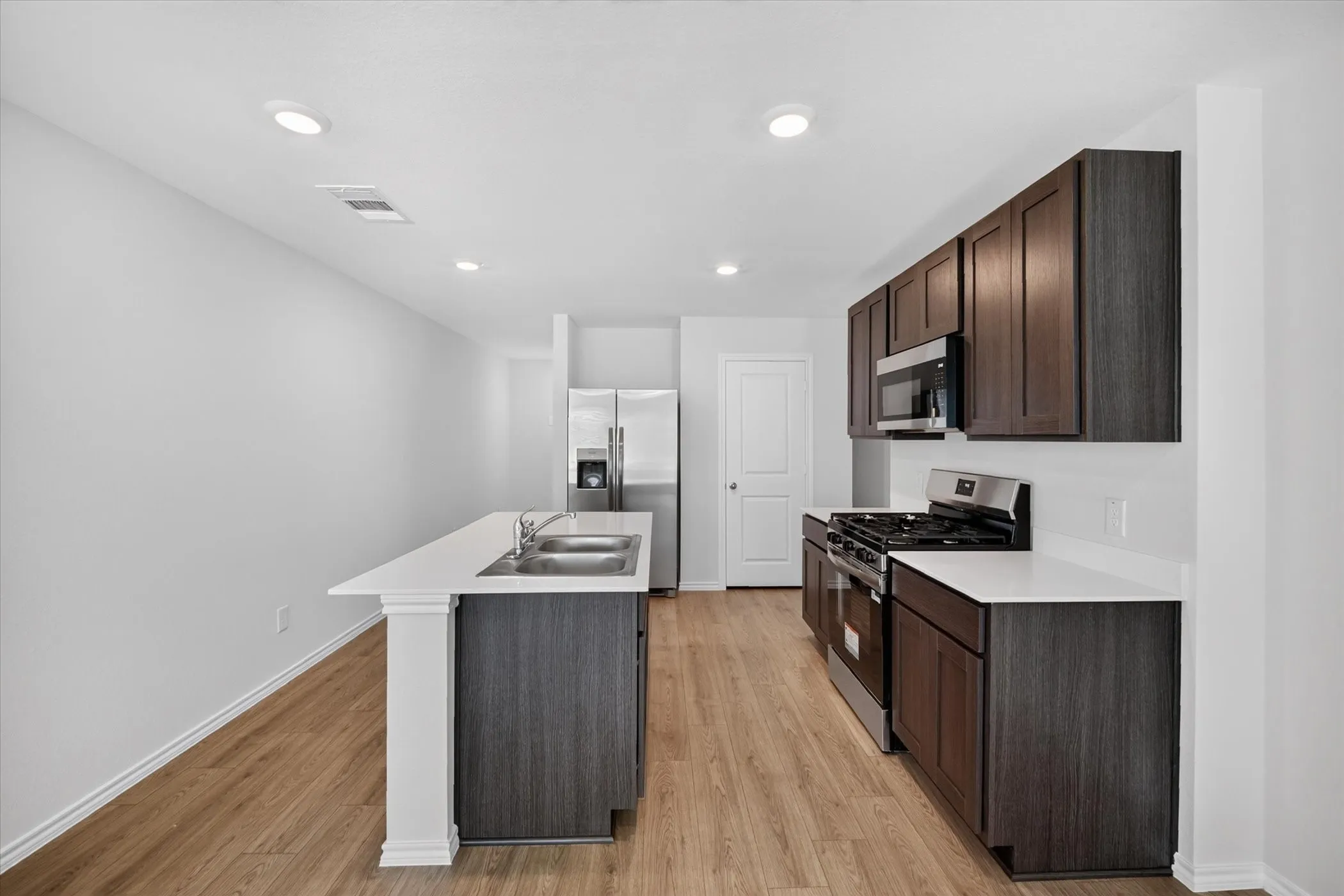 Single Family Residence For Rent in Grayson County , 3015 Serenity Lane, Sherman, Texas 75090, 3 Bedroom, 2 Bathroom, 2 Garage spaces, 1,156 Sqft, built in 2026, mls#21349886, Real Estate Agent in Sherman, Homes For Rent in Grayson county, Homes For Rent in Sherman, Realtor in Sherman Texas, Real Estate Brokerage Independent Realty Texas, Luminita Cordes Realtor