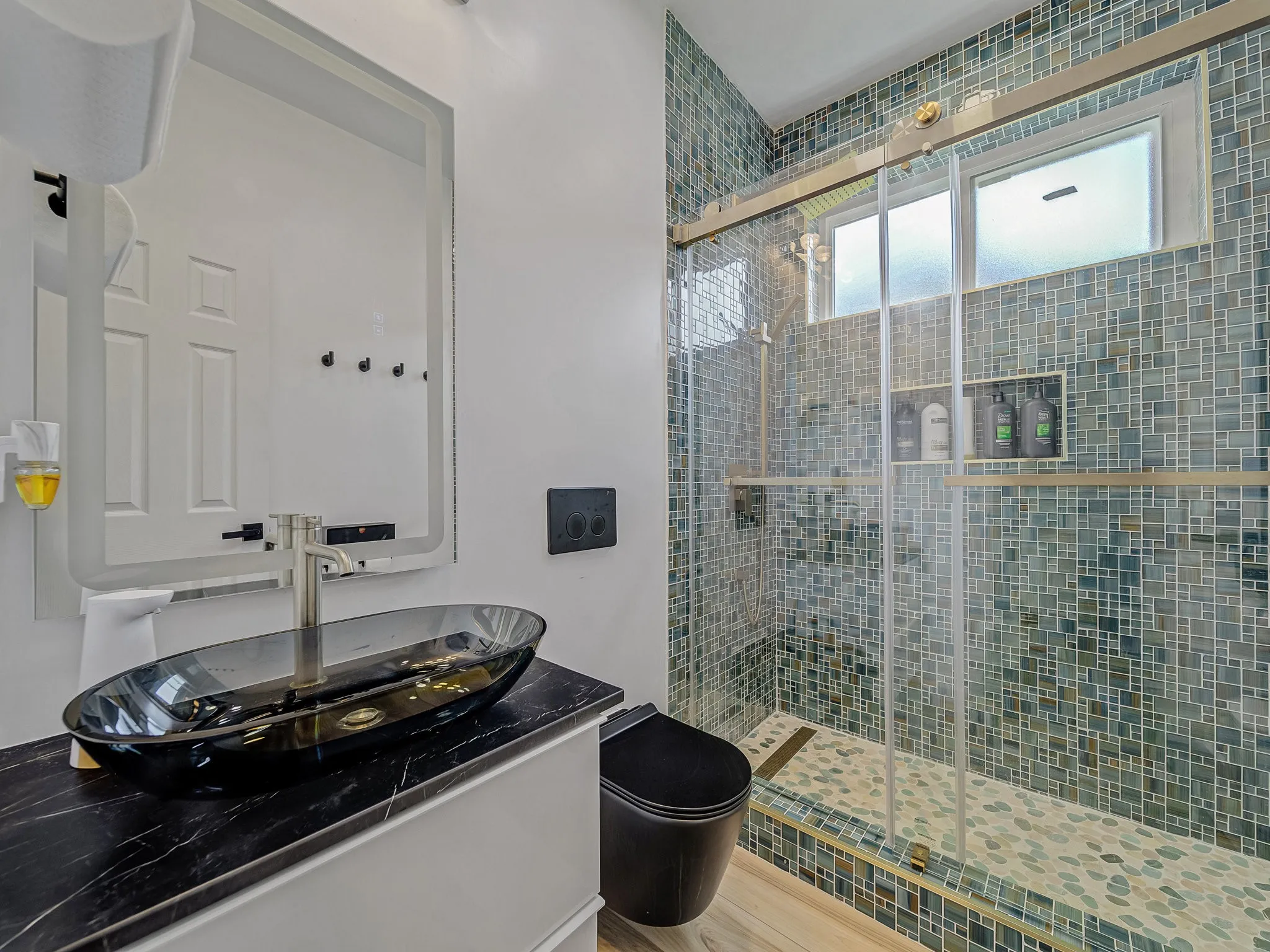 Single Family Residence For Sale in Collin County , 3608 Parkhurst Circle, Richardson, Texas 75082, 5 Bedroom, 4 Bathroom, 2 Garage spaces, 3,750 Sqft, built in 1996, Price $825,000, mls#21348114, Real Estate Agent in Richardson, Homes For Sale in Collin county, Homes For Sale in Richardson, Realtor in Richardson Texas, Real Estate Brokerage Independent Realty Texas, Luminita Cordes Realtor