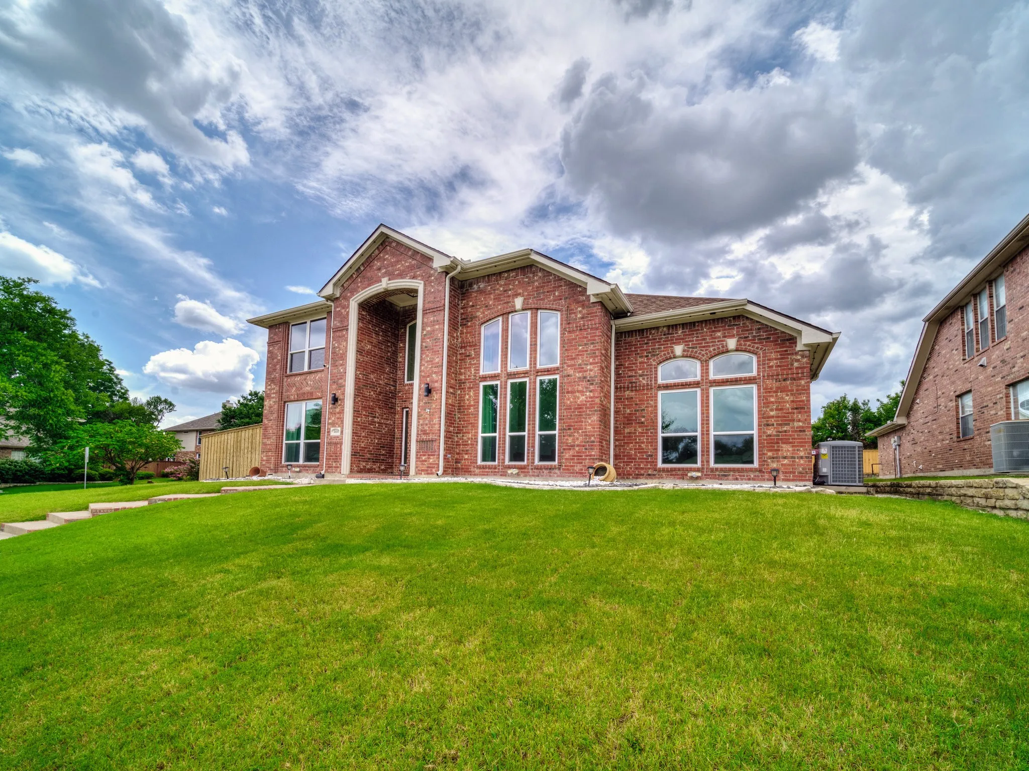 Single Family Residence For Sale in Collin County , 3608 Parkhurst Circle, Richardson, Texas 75082, 5 Bedroom, 4 Bathroom, 2 Garage spaces, 3,750 Sqft, built in 1996, Price $825,000, mls#21348114, Real Estate Agent in Richardson, Homes For Sale in Collin county, Homes For Sale in Richardson, Realtor in Richardson Texas, Real Estate Brokerage Independent Realty Texas, Luminita Cordes Realtor
