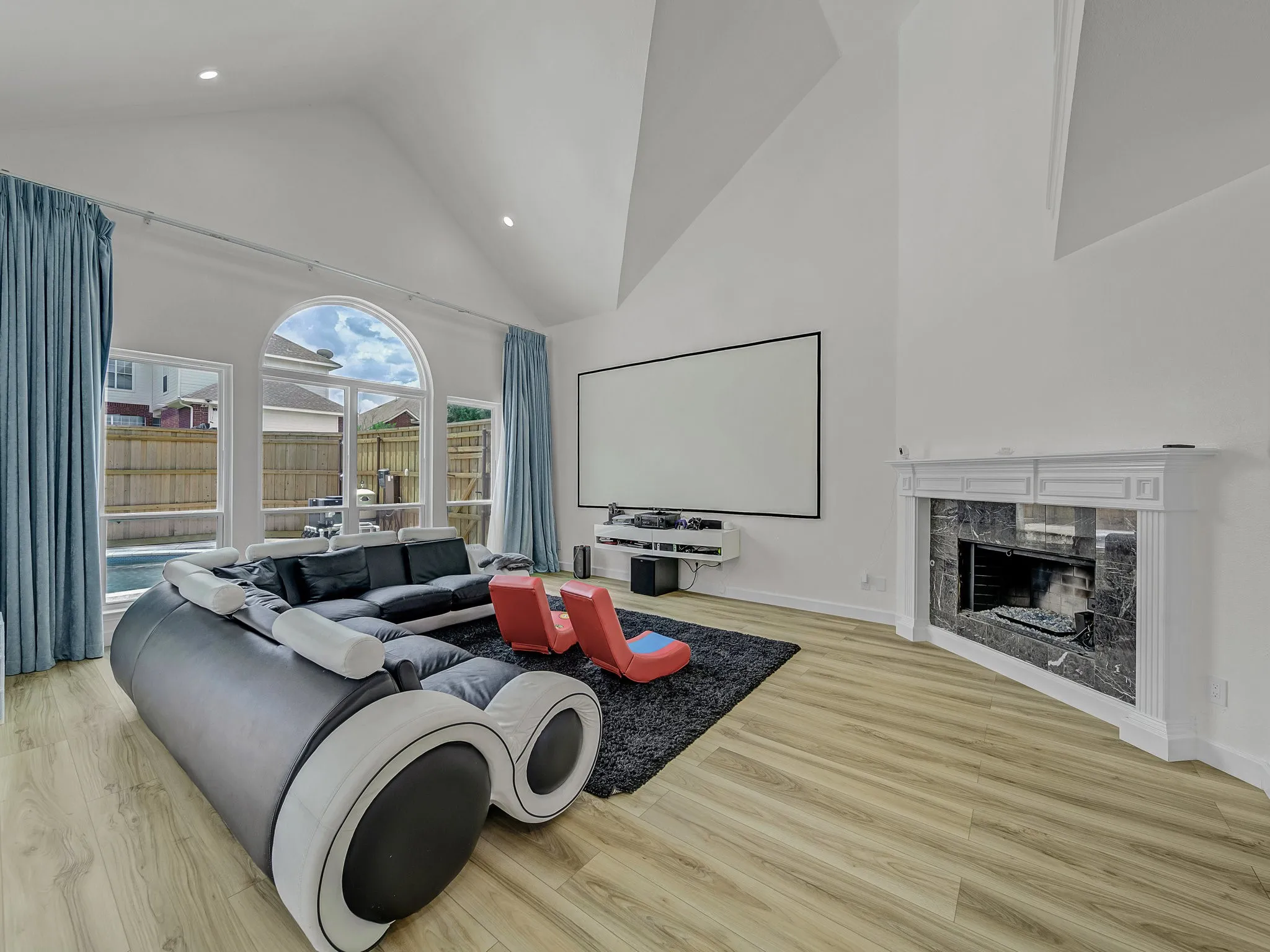 Single Family Residence For Sale in Collin County , 3608 Parkhurst Circle, Richardson, Texas 75082, 5 Bedroom, 4 Bathroom, 2 Garage spaces, 3,750 Sqft, built in 1996, Price $825,000, mls#21348114, Real Estate Agent in Richardson, Homes For Sale in Collin county, Homes For Sale in Richardson, Realtor in Richardson Texas, Real Estate Brokerage Independent Realty Texas, Luminita Cordes Realtor