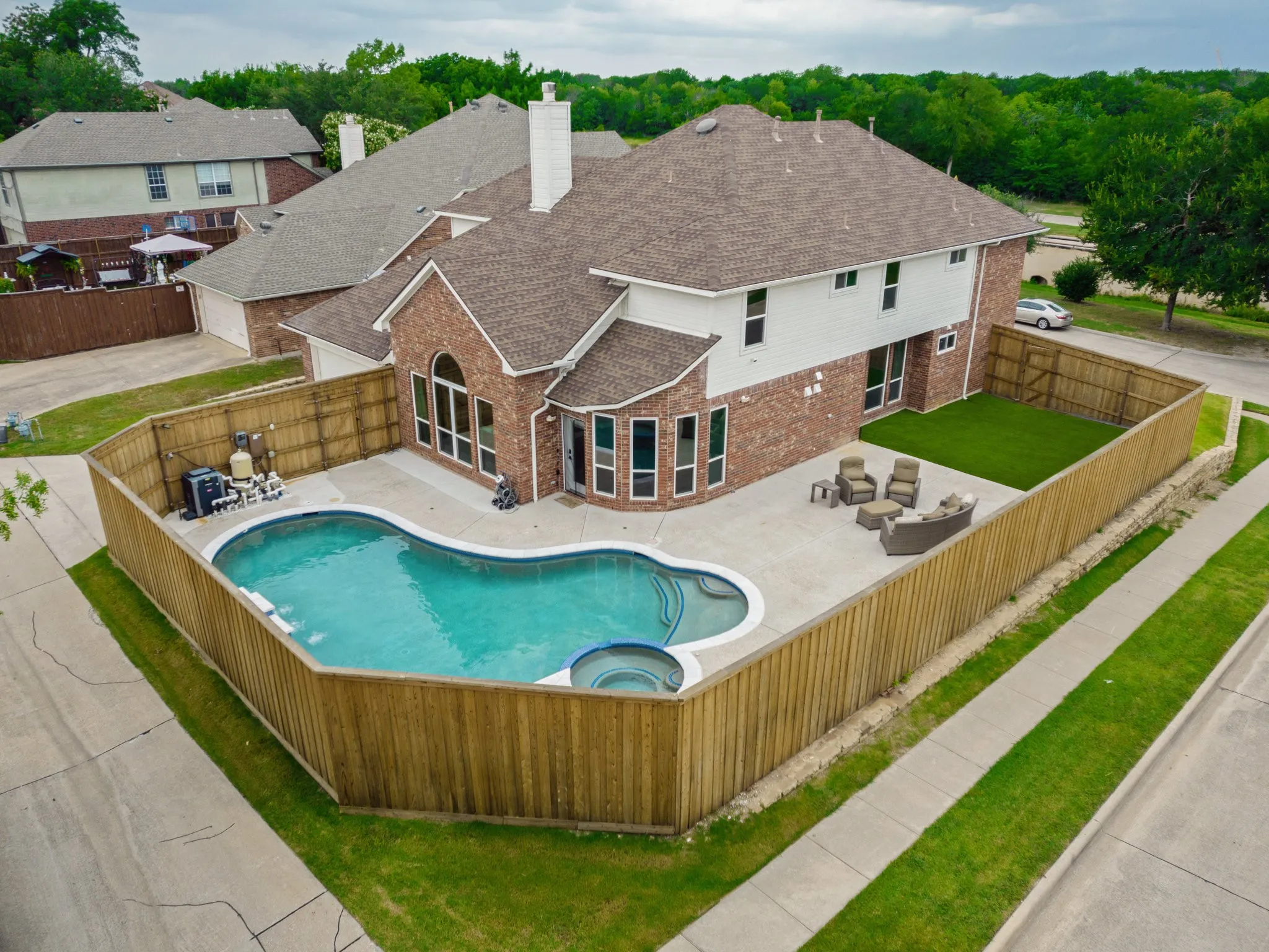 Single Family Residence For Sale in Collin County , 3608 Parkhurst Circle, Richardson, Texas 75082, 5 Bedroom, 4 Bathroom, 2 Garage spaces, 3,750 Sqft, built in 1996, Price $825,000, mls#21348114, Real Estate Agent in Richardson, Homes For Sale in Collin county, Homes For Sale in Richardson, Realtor in Richardson Texas, Real Estate Brokerage Independent Realty Texas, Luminita Cordes Realtor