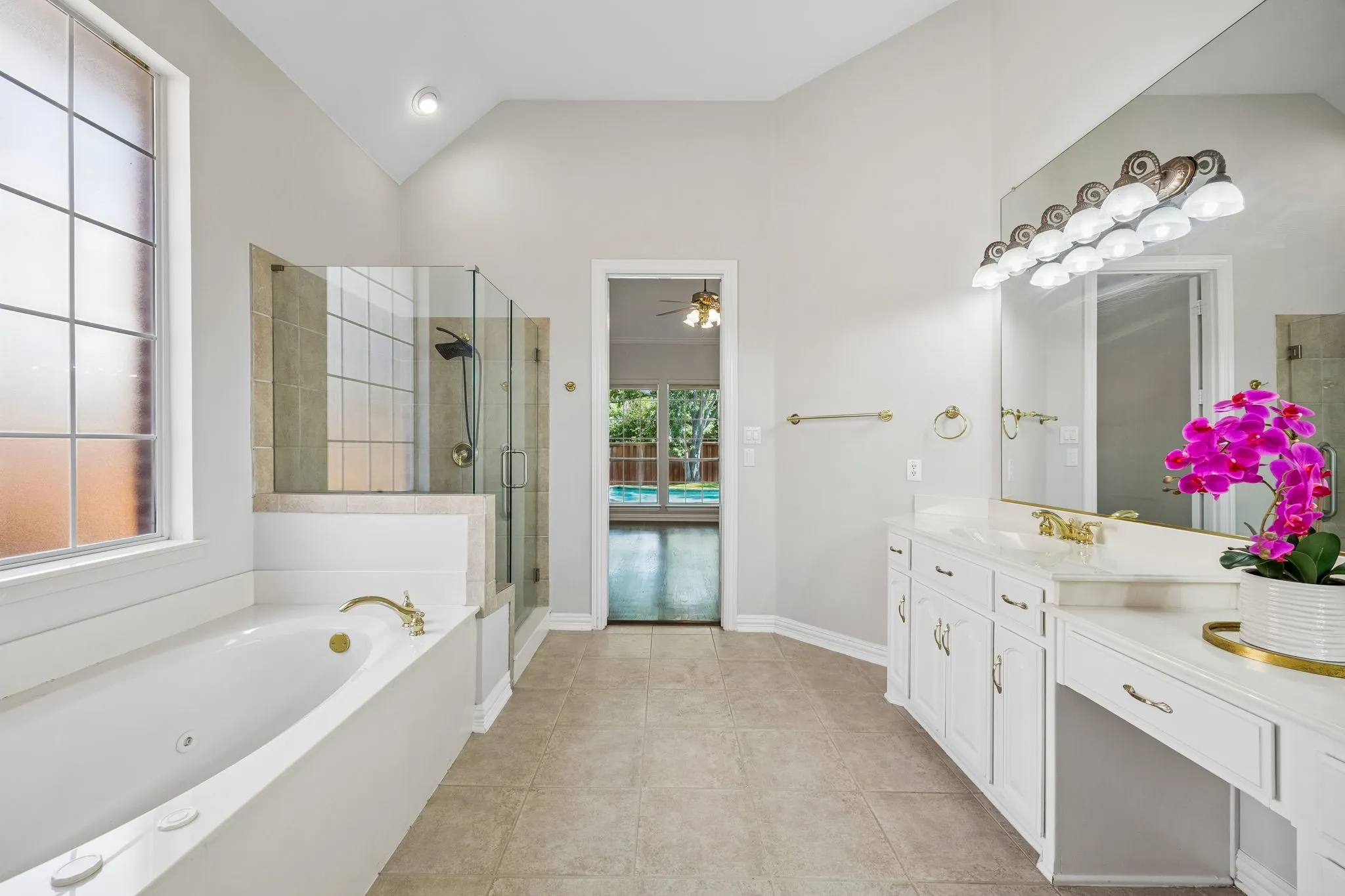Single Family Residence For Sale in Denton County , 5342 Moss Glen Drive, Frisco, Texas 75034, 4 Bedroom, 5 Bathroom, 3 Garage spaces, 3,615 Sqft, built in 2000, mls#21346417, Real Estate Agent in Frisco, Homes For Sale in Denton county, Homes For Sale in Frisco, Realtor in Frisco Texas, Real Estate Brokerage Independent Realty Texas, Luminita Cordes Realtor