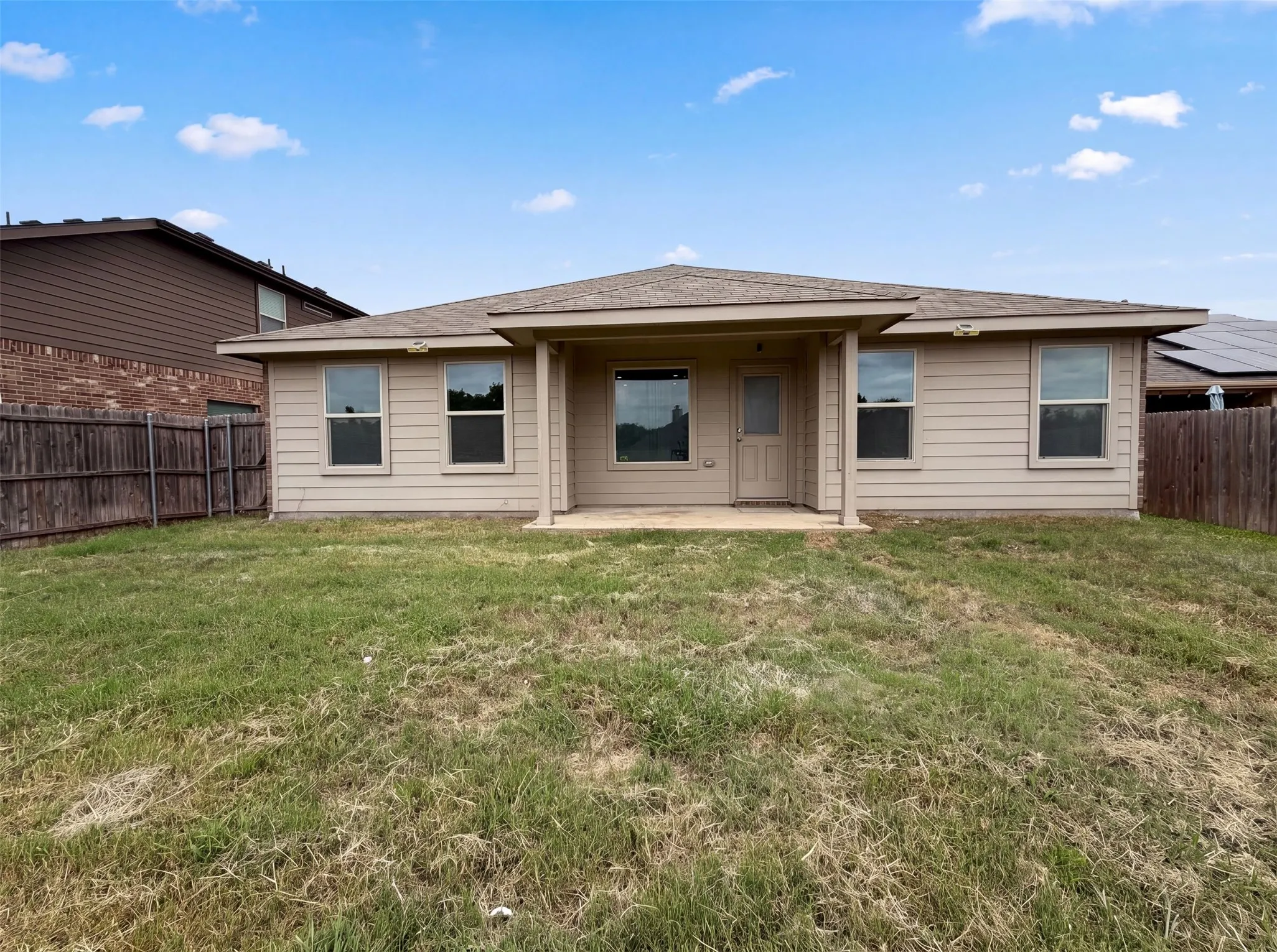 Single Family Residence For Sale in Tarrant County , 748 Wylie Street, Crowley, Texas 76036, 4 Bedroom, 2 Bathroom, 2 Garage spaces, 1,801 Sqft, built in 2018, mls#21342445, Real Estate Agent in Crowley, Homes For Sale in Tarrant county, Homes For Sale in Crowley, Realtor in Crowley Texas, Real Estate Brokerage Independent Realty Texas, Luminita Cordes Realtor