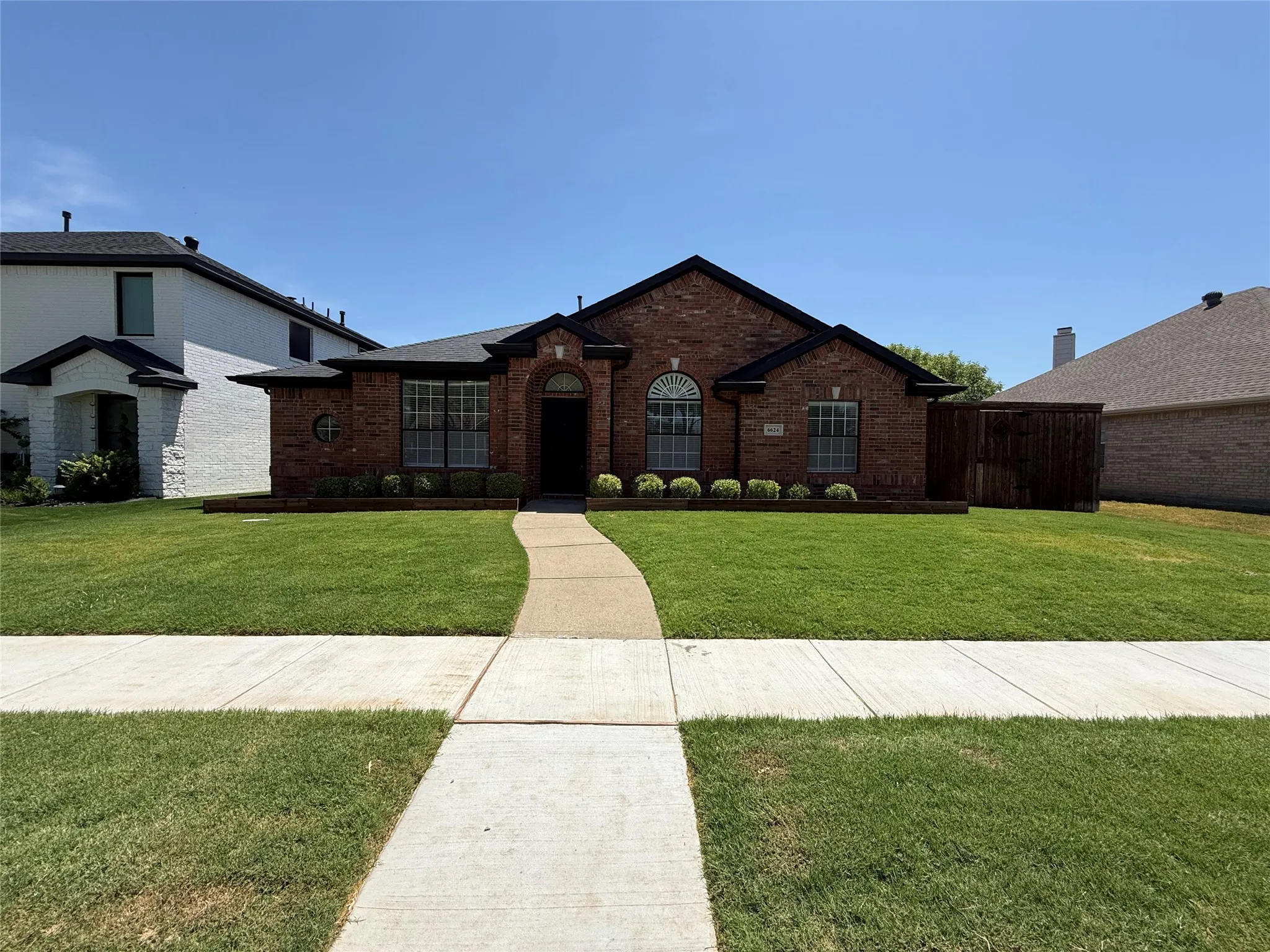 Single Family Residence For Rent in Denton County , 6624 Morningdale Lane, The Colony, Texas 75056, 3 Bedroom, 2 Bathroom, 2 Garage spaces, 1,931 Sqft, built in 1999, mls#21349890, Real Estate Agent in The Colony, Homes For Rent in Denton county, Homes For Rent in The Colony, Realtor in The Colony Texas, Real Estate Brokerage Independent Realty Texas, Luminita Cordes Realtor