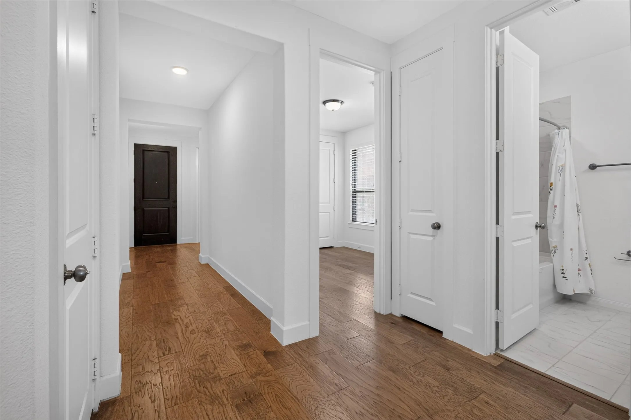 Single Family Residence For Sale in Denton County , 4804 Haven Ridge Road, Carrollton, Texas 75010, 3 Bedroom, 2 Bathroom, 2 Garage spaces, 1,850 Sqft, built in 2018, mls#21335569, Real Estate Agent in Carrollton, Homes For Sale in Denton county, Homes For Sale in Carrollton, Realtor in Carrollton Texas, Real Estate Brokerage Independent Realty Texas, Luminita Cordes Realtor