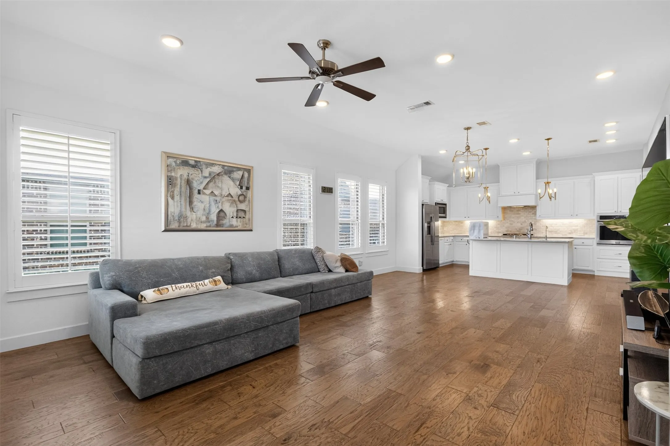 Single Family Residence For Sale in Denton County , 4804 Haven Ridge Road, Carrollton, Texas 75010, 3 Bedroom, 2 Bathroom, 2 Garage spaces, 1,850 Sqft, built in 2018, mls#21335569, Real Estate Agent in Carrollton, Homes For Sale in Denton county, Homes For Sale in Carrollton, Realtor in Carrollton Texas, Real Estate Brokerage Independent Realty Texas, Luminita Cordes Realtor