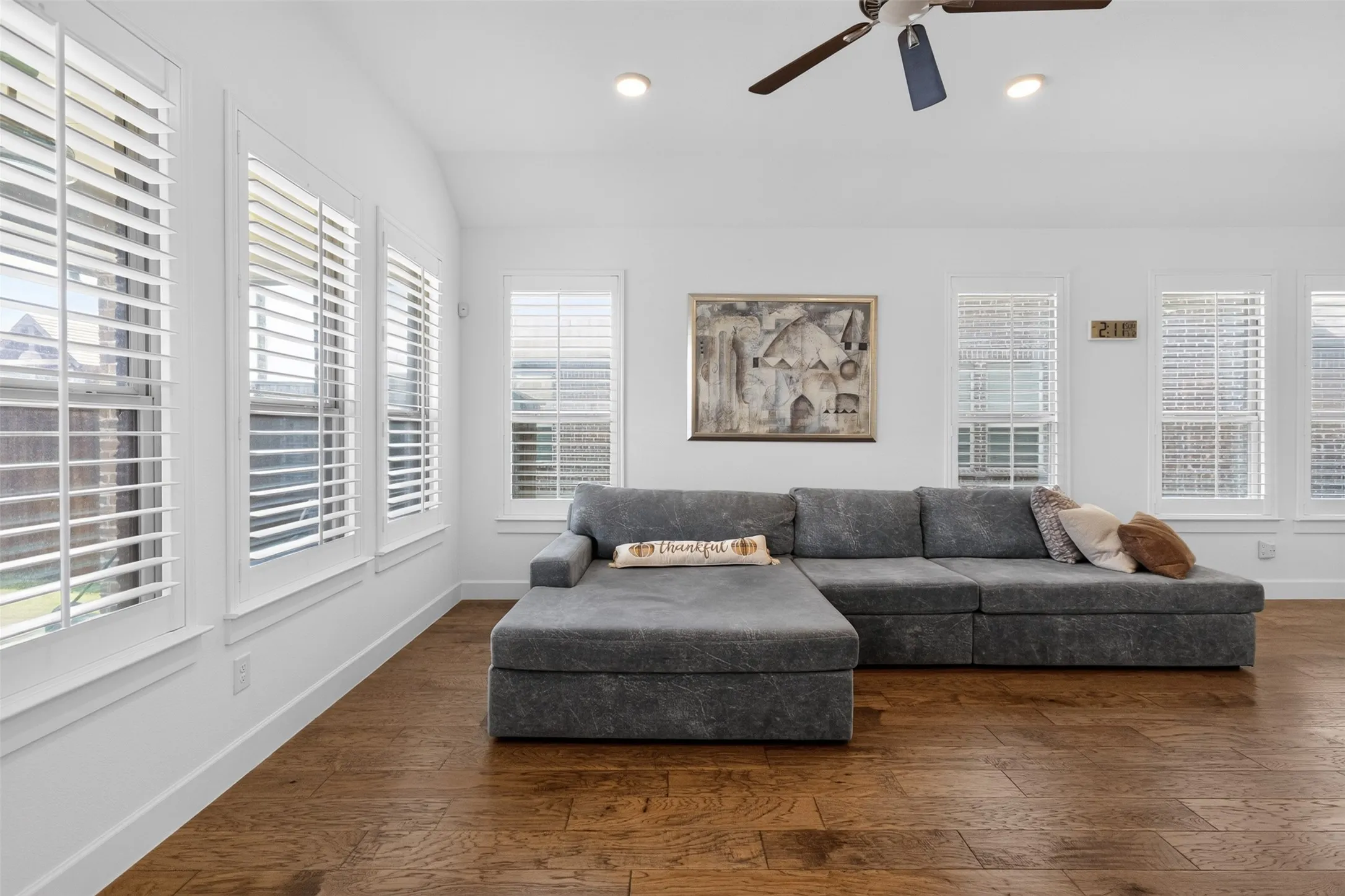 Single Family Residence For Sale in Denton County , 4804 Haven Ridge Road, Carrollton, Texas 75010, 3 Bedroom, 2 Bathroom, 2 Garage spaces, 1,850 Sqft, built in 2018, mls#21335569, Real Estate Agent in Carrollton, Homes For Sale in Denton county, Homes For Sale in Carrollton, Realtor in Carrollton Texas, Real Estate Brokerage Independent Realty Texas, Luminita Cordes Realtor