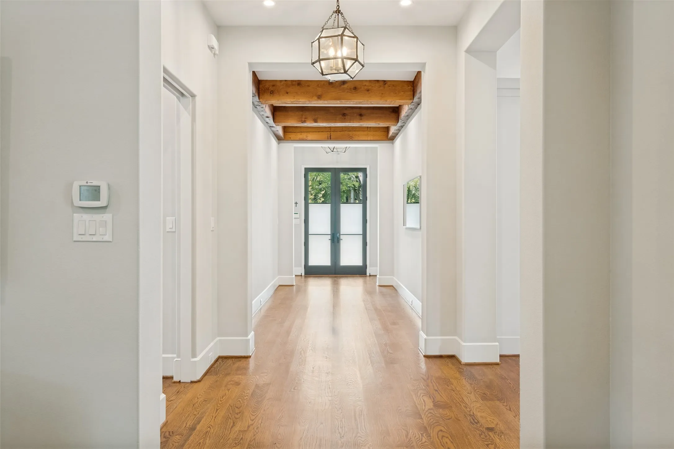 Single Family Residence For Sale in Dallas County , 4045 Glenwick Lane, University Park, Texas 75205, 3 Bedroom, 4 Bathroom, 2 Garage spaces, 4,040 Sqft, built in 2014, mls#21347455, Real Estate Agent in University Park, Homes For Sale in Dallas county, Homes For Sale in University Park, Realtor in University Park Texas, Real Estate Brokerage Independent Realty Texas, Luminita Cordes Realtor