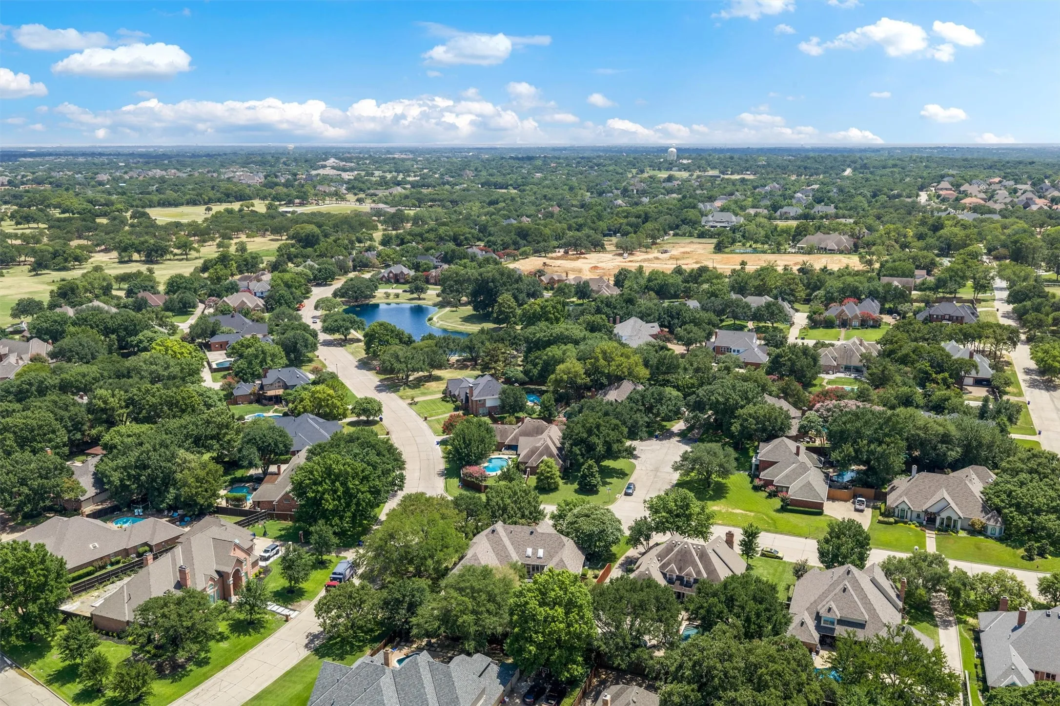 Single Family Residence For Sale in Tarrant County , 106 Charlottesville Avenue, Colleyville, Texas 76034, 4 Bedroom, 3 Bathroom, 3 Garage spaces, 2,905 Sqft, built in 1988, mls#21343306, Real Estate Agent in Colleyville, Homes For Sale in Tarrant county, Homes For Sale in Colleyville, Realtor in Colleyville Texas, Real Estate Brokerage Independent Realty Texas, Luminita Cordes Realtor