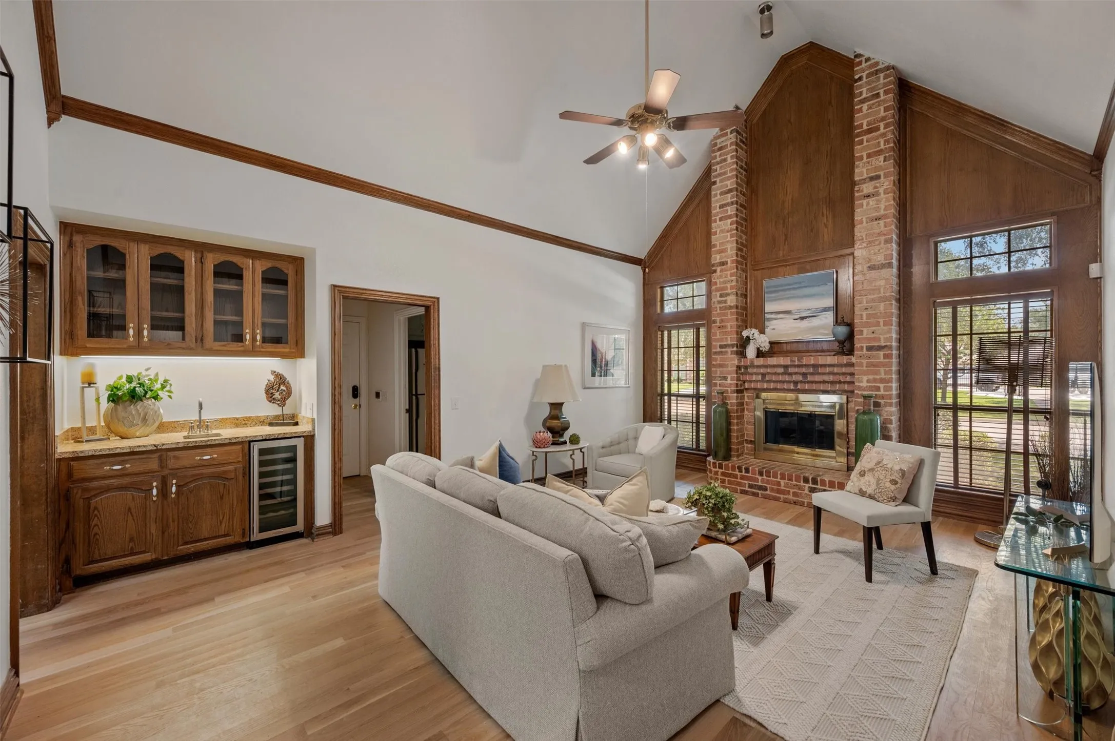 Single Family Residence For Sale in Tarrant County , 106 Charlottesville Avenue, Colleyville, Texas 76034, 4 Bedroom, 3 Bathroom, 3 Garage spaces, 2,905 Sqft, built in 1988, mls#21343306, Real Estate Agent in Colleyville, Homes For Sale in Tarrant county, Homes For Sale in Colleyville, Realtor in Colleyville Texas, Real Estate Brokerage Independent Realty Texas, Luminita Cordes Realtor