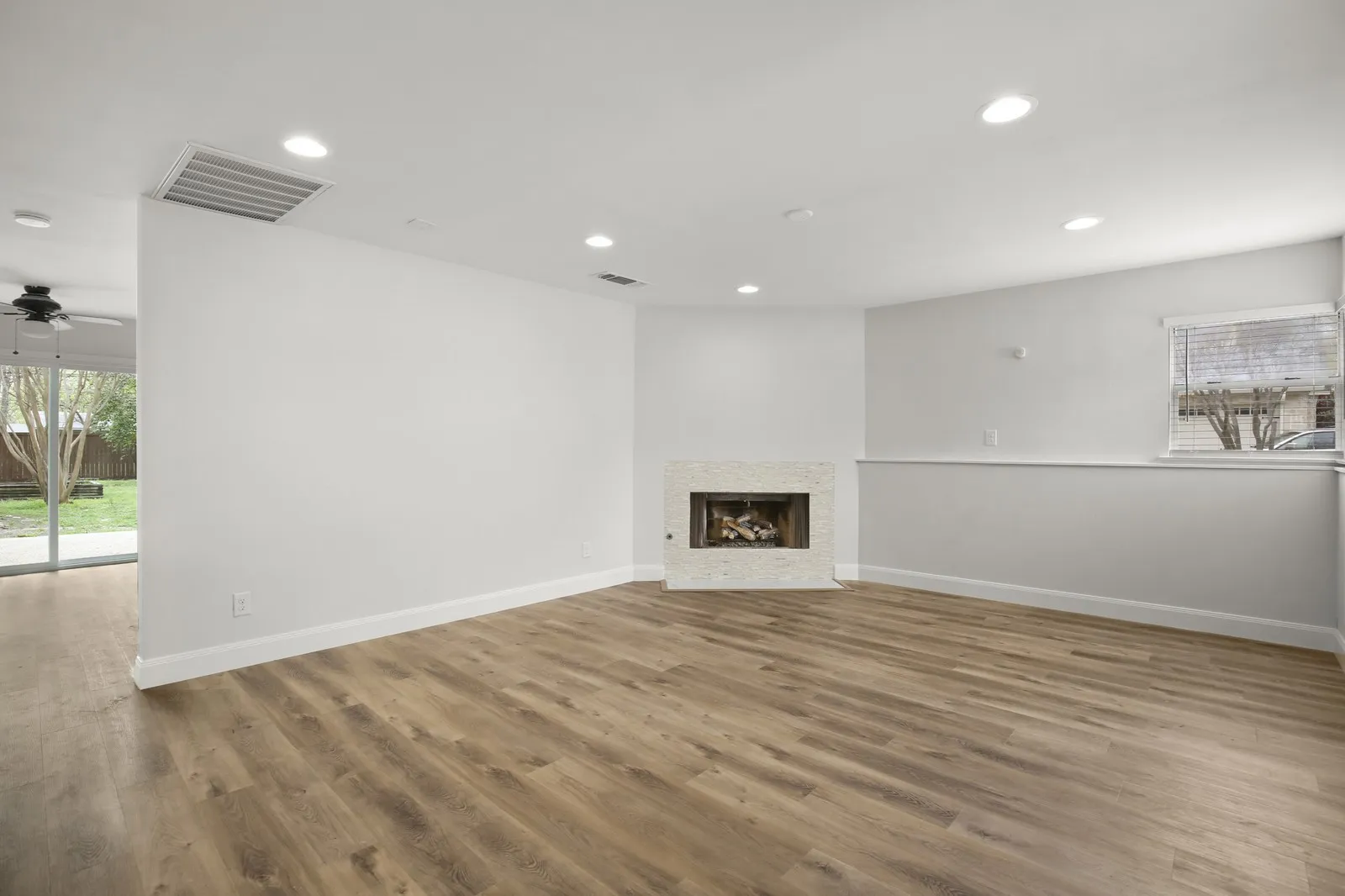 Single Family Residence For Sale in Dallas County , 426 Pittman Street, Richardson, Texas 75081, 4 Bedroom, 2 Bathroom, Garage spaces, 1,992 Sqft, built in 1952, mls#21349640, Real Estate Agent in Richardson, Homes For Sale in Dallas county, Homes For Sale in Richardson, Realtor in Richardson Texas, Real Estate Brokerage Independent Realty Texas, Luminita Cordes Realtor