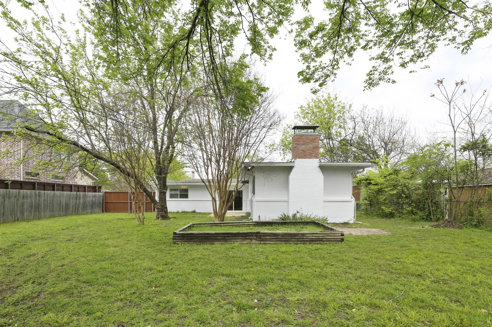 Single Family Residence For Sale in Dallas County , 426 Pittman Street, Richardson, Texas 75081, 4 Bedroom, 2 Bathroom, Garage spaces, 1,992 Sqft, built in 1952, mls#21349640, Real Estate Agent in Richardson, Homes For Sale in Dallas county, Homes For Sale in Richardson, Realtor in Richardson Texas, Real Estate Brokerage Independent Realty Texas, Luminita Cordes Realtor
