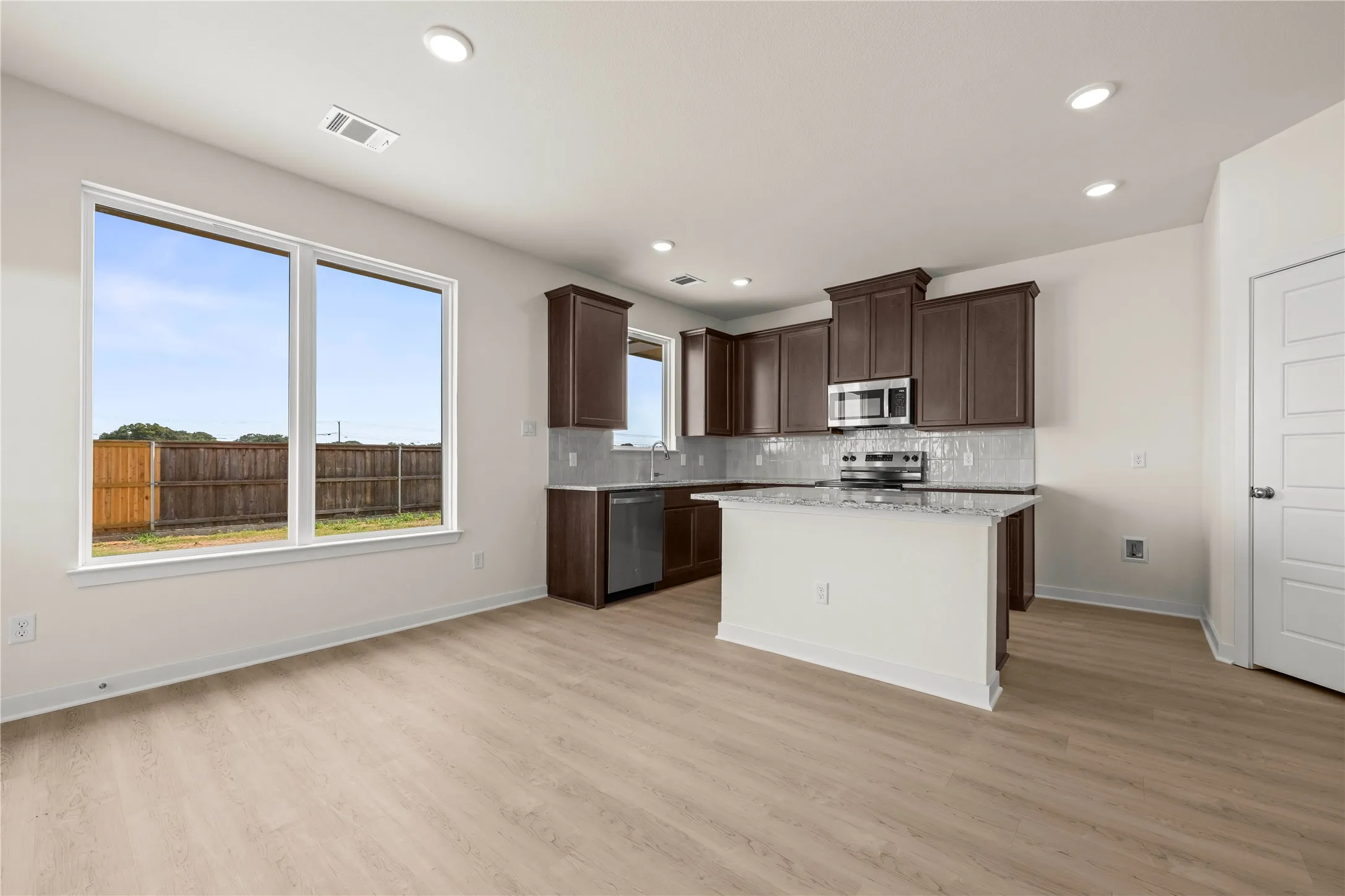 Single Family Residence For Sale in Mc Lennan County , 808 N Fork Ranch Road, Waco, Texas 76705, 3 Bedroom, 2 Bathroom, 2 Garage spaces, 1,510 Sqft, built in 2026, mls#21349897, Real Estate Agent in Waco, Homes For Sale in Mc Lennan county, Homes For Sale in Waco, Realtor in Waco Texas, Real Estate Brokerage Independent Realty Texas, Luminita Cordes Realtor
