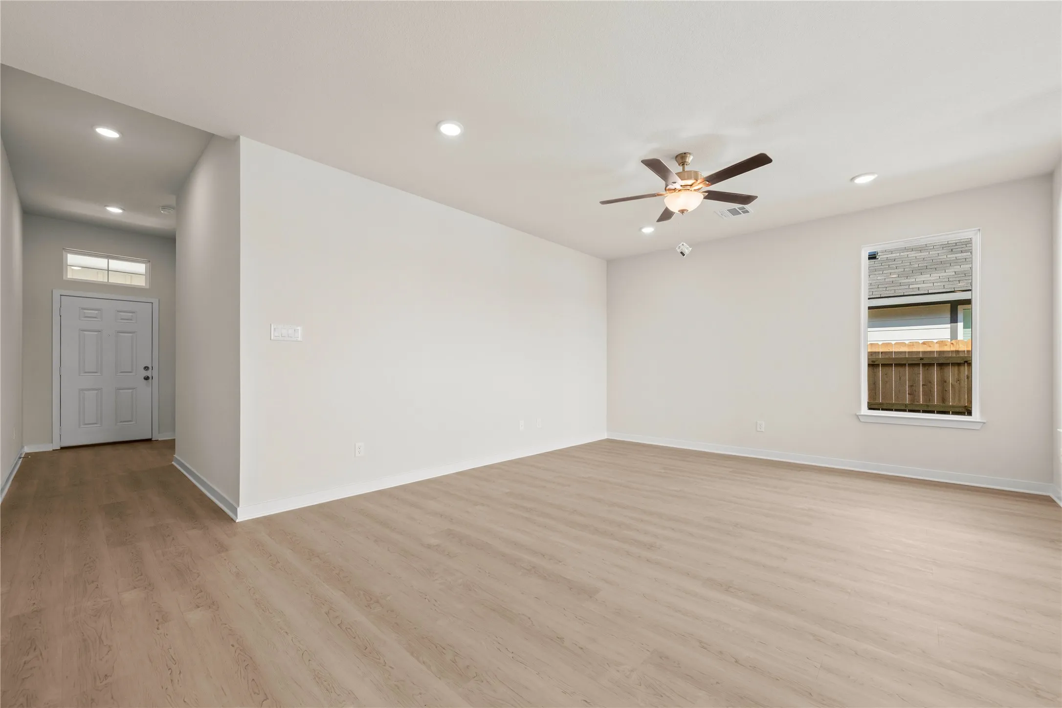 Single Family Residence For Sale in Mc Lennan County , 808 N Fork Ranch Road, Waco, Texas 76705, 3 Bedroom, 2 Bathroom, 2 Garage spaces, 1,510 Sqft, built in 2026, mls#21349897, Real Estate Agent in Waco, Homes For Sale in Mc Lennan county, Homes For Sale in Waco, Realtor in Waco Texas, Real Estate Brokerage Independent Realty Texas, Luminita Cordes Realtor