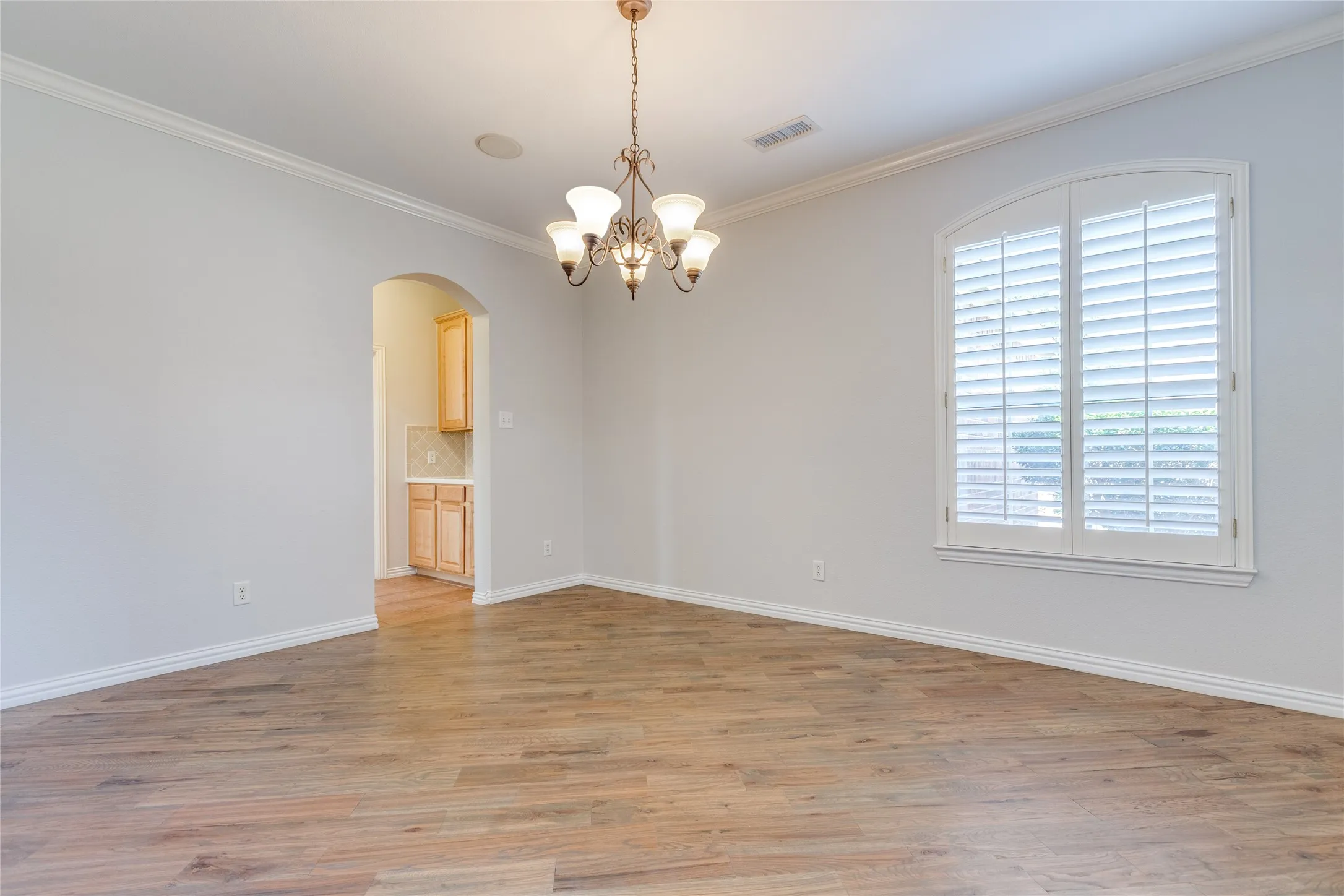 Single Family Residence For Rent in Collin County , 3401 Maddock Drive, Mc Kinney, Texas 75070, 4 Bedroom, 3 Bathroom, 2 Garage spaces, 2,663 Sqft, built in 2002, mls#21349904, Real Estate Agent in Mc Kinney, Homes For Rent in Collin county, Homes For Rent in Mc Kinney, Realtor in Mc Kinney Texas, Real Estate Brokerage Independent Realty Texas, Luminita Cordes Realtor