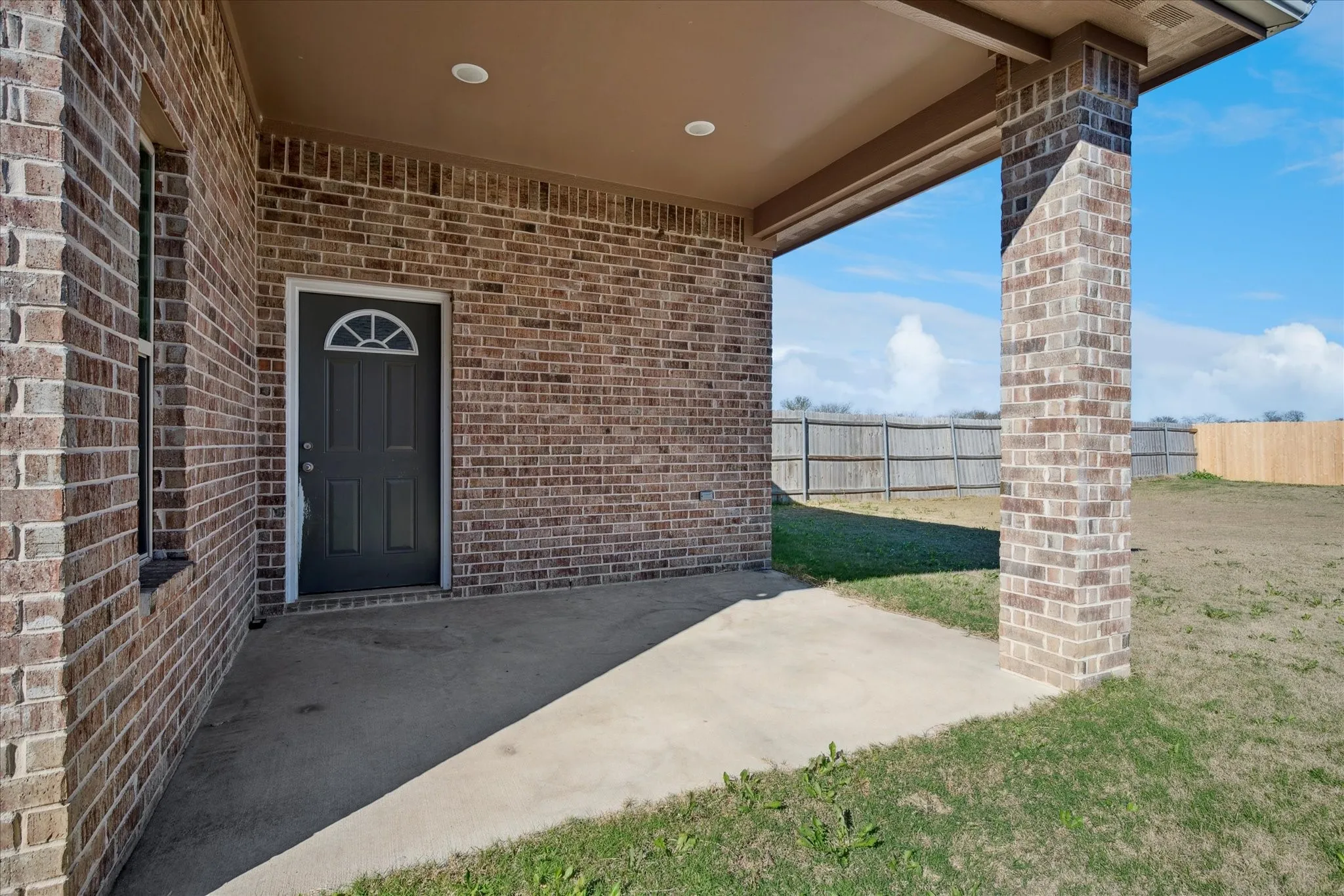 Duplex For Sale in Grayson County , 516-518 Wood Drive, Gunter, Texas 75058, 6 Bedroom, 4 Bathroom, 1 Garage spaces, 0 Sqft, built in 2021, mls#21349908, Real Estate Agent in Gunter, Homes For Sale in Grayson county, Homes For Sale in Gunter, Realtor in Gunter Texas, Real Estate Brokerage Independent Realty Texas, Luminita Cordes Realtor