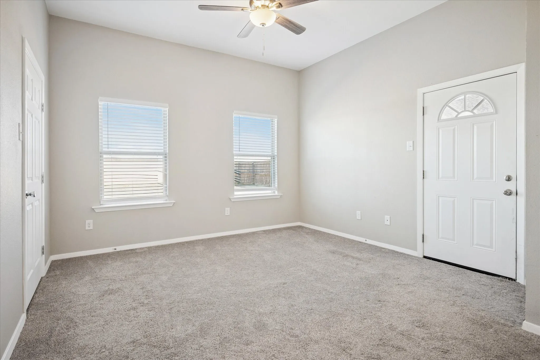 Duplex For Sale in Grayson County , 516-518 Wood Drive, Gunter, Texas 75058, 6 Bedroom, 4 Bathroom, 1 Garage spaces, 0 Sqft, built in 2021, mls#21349908, Real Estate Agent in Gunter, Homes For Sale in Grayson county, Homes For Sale in Gunter, Realtor in Gunter Texas, Real Estate Brokerage Independent Realty Texas, Luminita Cordes Realtor