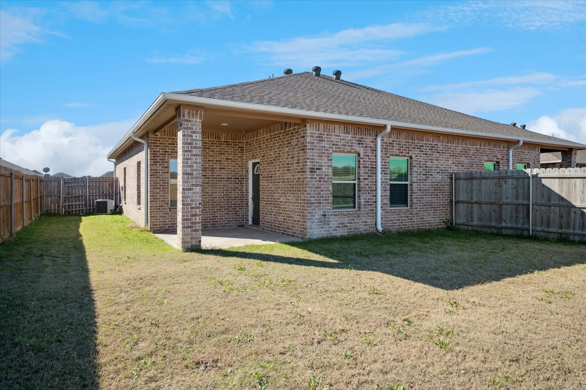 Duplex For Sale in Grayson County , 516-518 Wood Drive, Gunter, Texas 75058, 6 Bedroom, 4 Bathroom, 1 Garage spaces, 0 Sqft, built in 2021, mls#21349908, Real Estate Agent in Gunter, Homes For Sale in Grayson county, Homes For Sale in Gunter, Realtor in Gunter Texas, Real Estate Brokerage Independent Realty Texas, Luminita Cordes Realtor