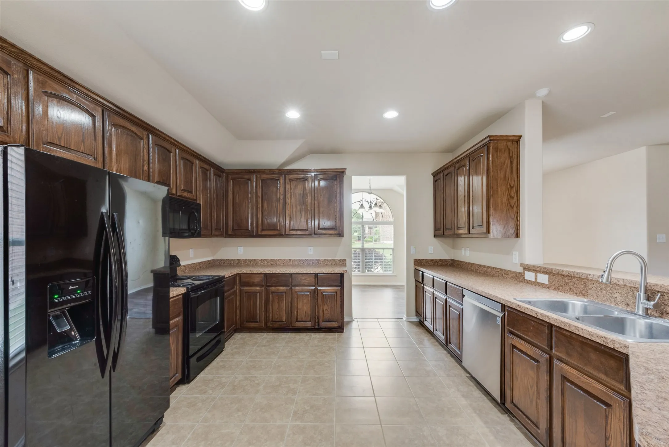 Single Family Residence For Rent in Rockwall County , 1077 Hampton Bay Drive, Rockwall, Texas 75087, 4 Bedroom, 2 Bathroom, 2 Garage spaces, 1,868 Sqft, built in 2011, mls#21349913, Real Estate Agent in Rockwall, Homes For Rent in Rockwall county, Homes For Rent in Rockwall, Realtor in Rockwall Texas, Real Estate Brokerage Independent Realty Texas, Luminita Cordes Realtor