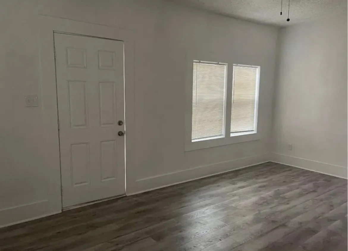 Duplex For Sale in Taylor County , 1209 Chestnut, Abilene, Texas 79602, 2 Bedroom, 2 Bathroom, Garage spaces, 0 Sqft, built in 1935, mls#21349920, Real Estate Agent in Abilene, Homes For Sale in Taylor county, Homes For Sale in Abilene, Realtor in Abilene Texas, Real Estate Brokerage Independent Realty Texas, Luminita Cordes Realtor