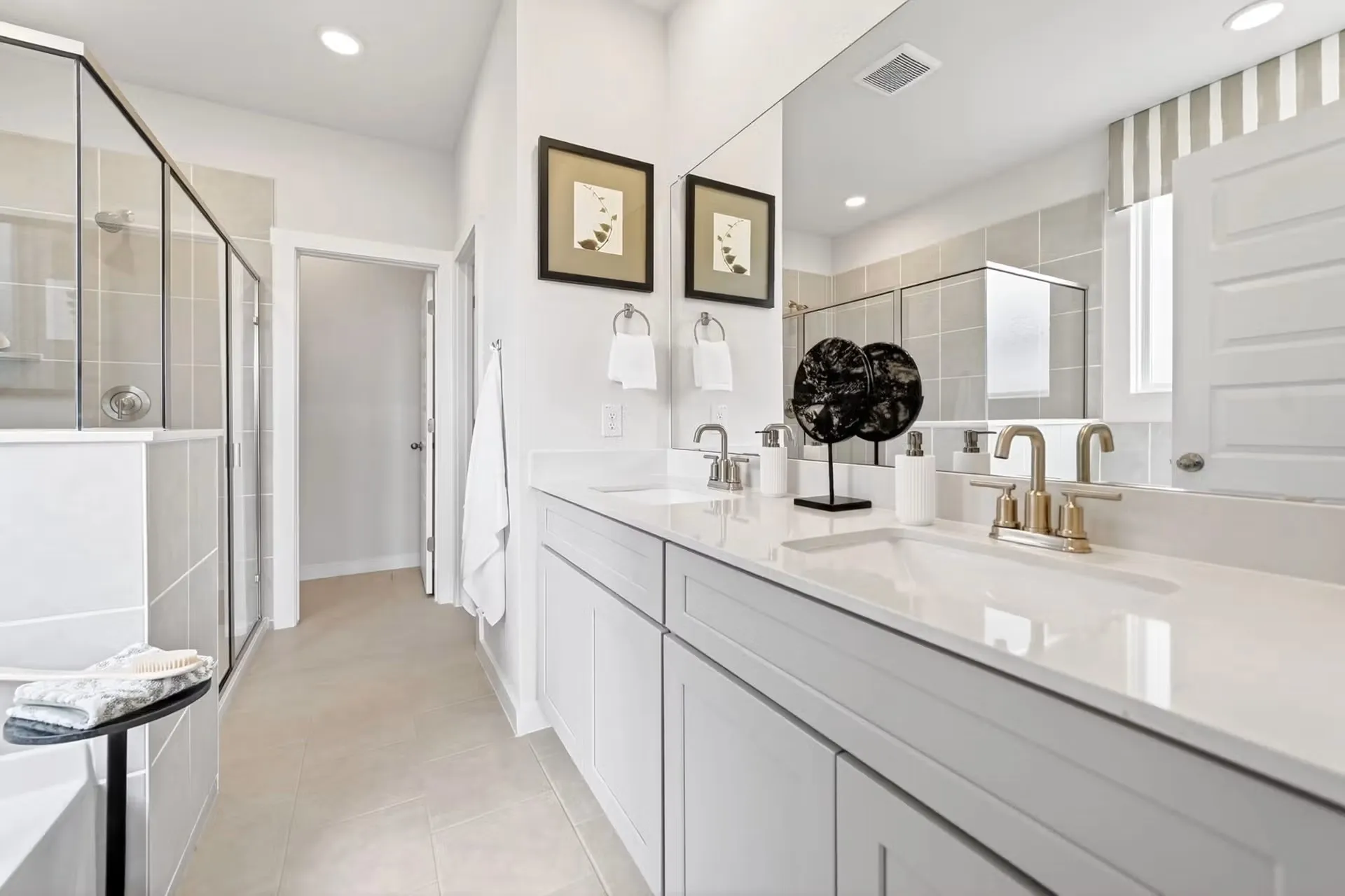 Single Family Residence For Sale in Kaufman County , 2815 Bridgepoint Street, Heartland, Texas 75114, 3 Bedroom, 2 Bathroom, 2 Garage spaces, 1,947 Sqft, built in 2026, mls#21349873, Real Estate Agent in Heartland, Homes For Sale in Kaufman county, Homes For Sale in Heartland, Realtor in Heartland Texas, Real Estate Brokerage Independent Realty Texas, Luminita Cordes Realtor