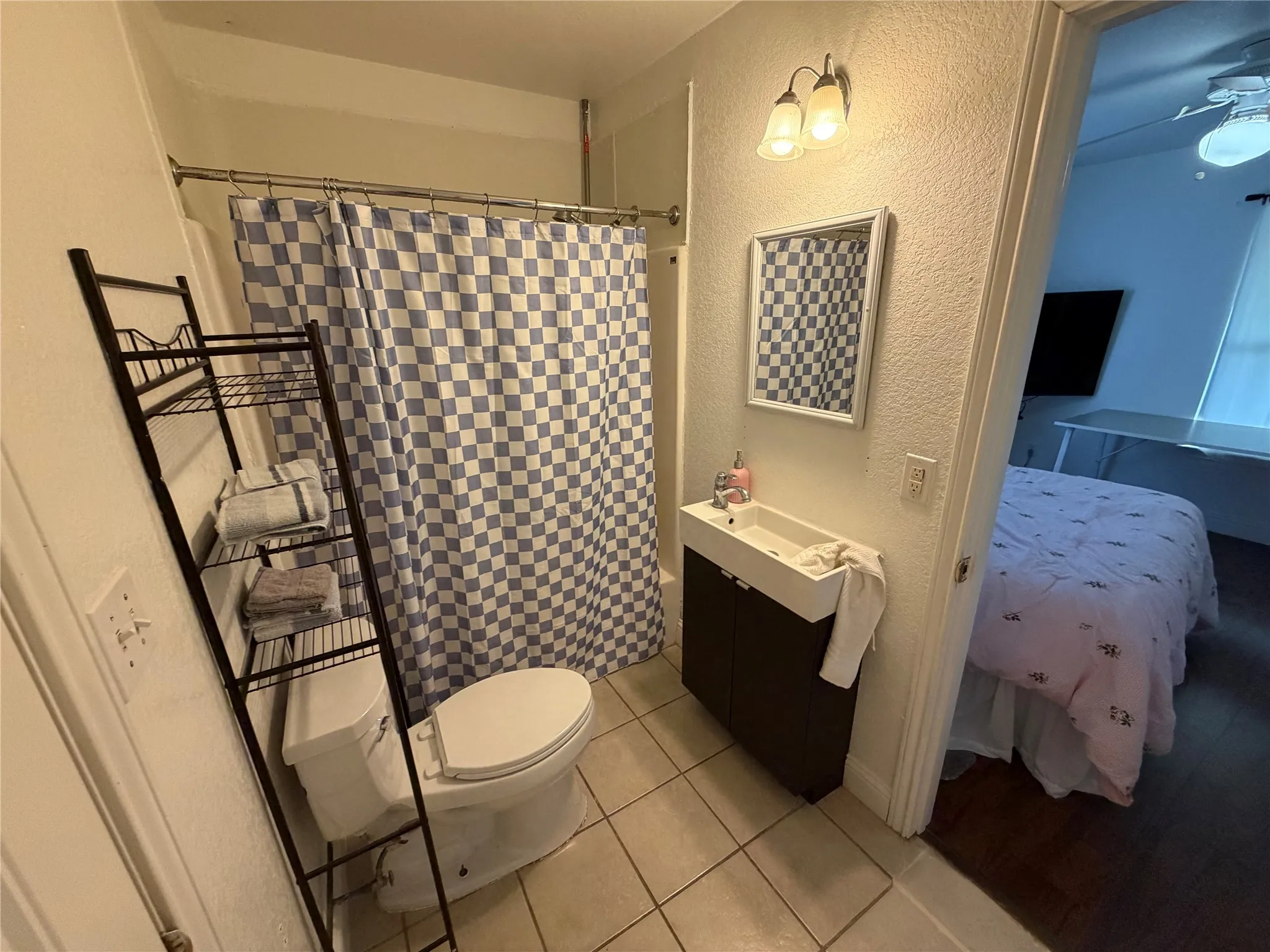 Single Family Residence For Rent in Erath County , 979 W Pecan Street, Stephenville, Texas 76401, 3 Bedroom, 2 Bathroom, Garage spaces, 961 Sqft, built in 1930, mls#21349919, Real Estate Agent in Stephenville, Homes For Rent in Erath county, Homes For Rent in Stephenville, Realtor in Stephenville Texas, Real Estate Brokerage Independent Realty Texas, Luminita Cordes Realtor