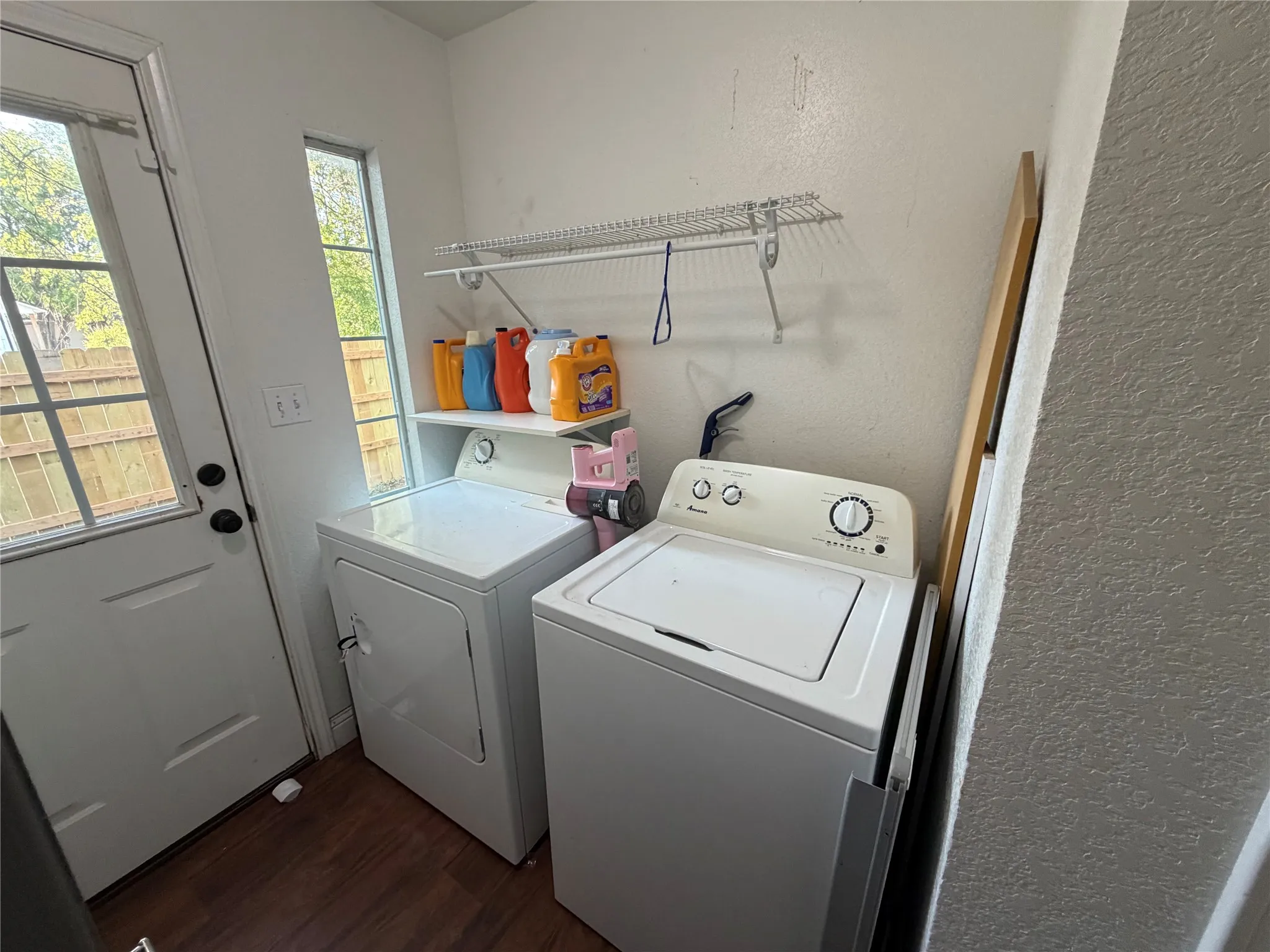 Single Family Residence For Rent in Erath County , 979 W Pecan Street, Stephenville, Texas 76401, 3 Bedroom, 2 Bathroom, Garage spaces, 961 Sqft, built in 1930, mls#21349919, Real Estate Agent in Stephenville, Homes For Rent in Erath county, Homes For Rent in Stephenville, Realtor in Stephenville Texas, Real Estate Brokerage Independent Realty Texas, Luminita Cordes Realtor