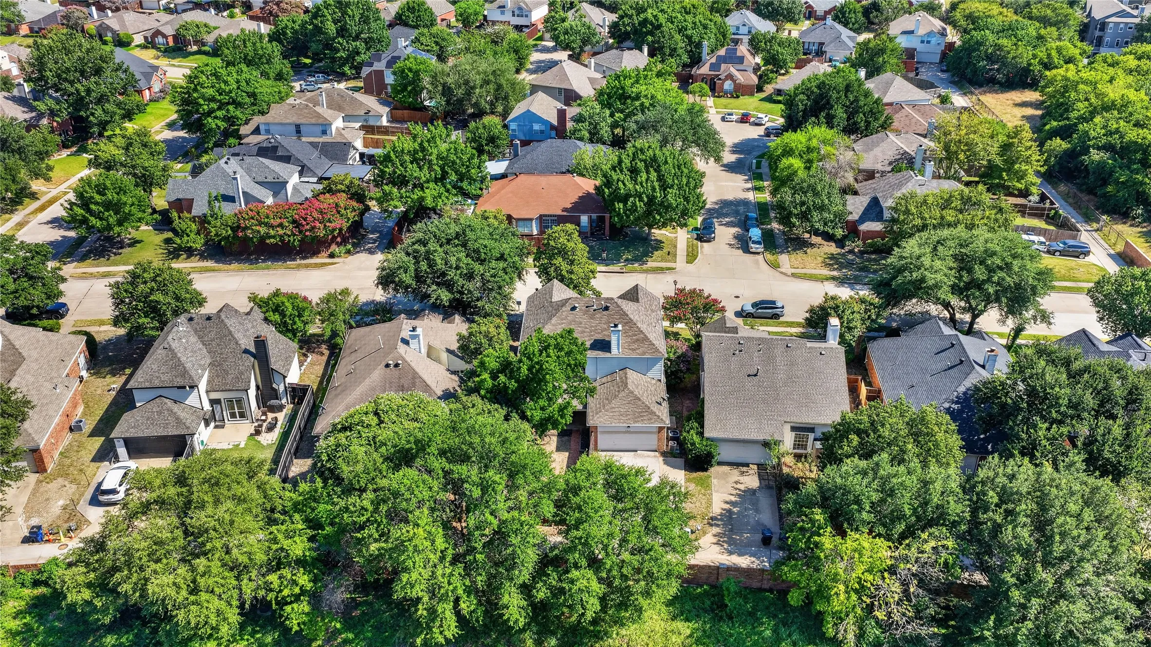 Single Family Residence For Sale in Collin County , 9512 Preston Vineyard Drive, Frisco, Texas 75035, 4 Bedroom, 3 Bathroom, 2 Garage spaces, 2,660 Sqft, built in 1995, mls#21349943, Real Estate Agent in Frisco, Homes For Sale in Collin county, Homes For Sale in Frisco, Realtor in Frisco Texas, Real Estate Brokerage Independent Realty Texas, Luminita Cordes Realtor