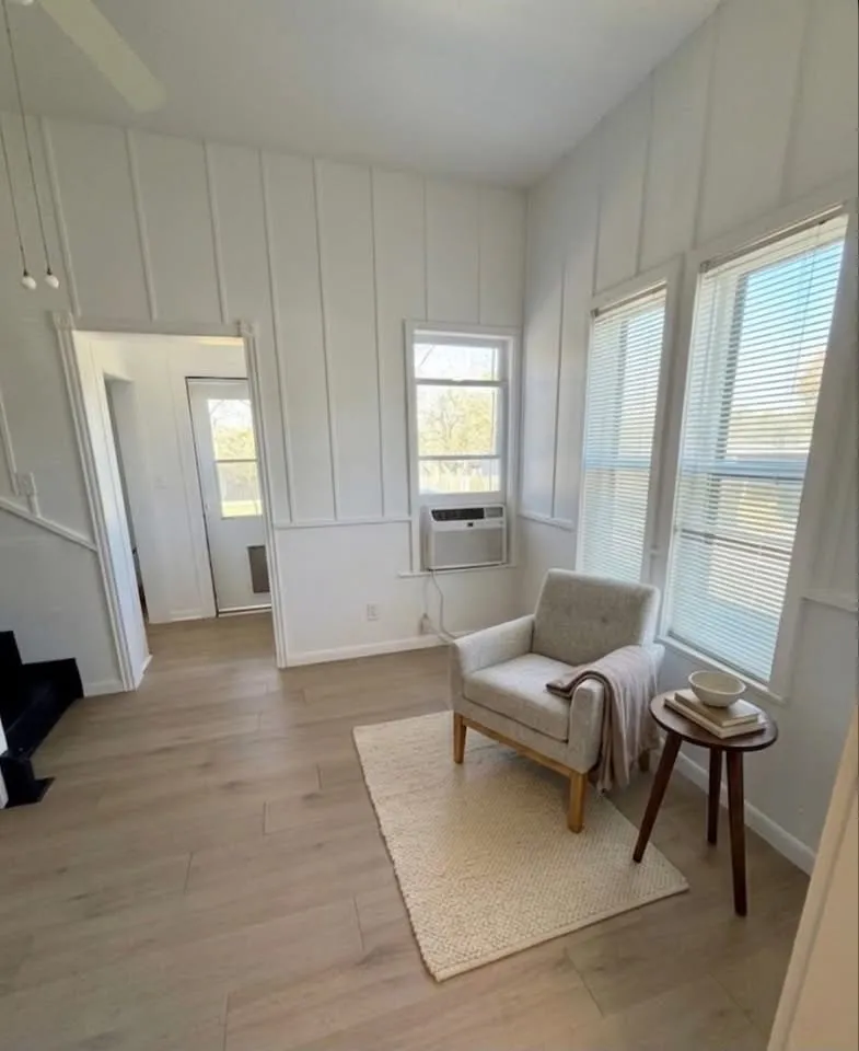 Single Family Residence For Sale in Shackelford County , 232 S Jacobs Street, Albany, Texas 76430, 3 Bedroom, 2 Bathroom, Garage spaces, 2,375 Sqft, built in 1921, mls#21349329, Real Estate Agent in Albany, Homes For Sale in Shackelford county, Homes For Sale in Albany, Realtor in Albany Texas, Real Estate Brokerage Independent Realty Texas, Luminita Cordes Realtor