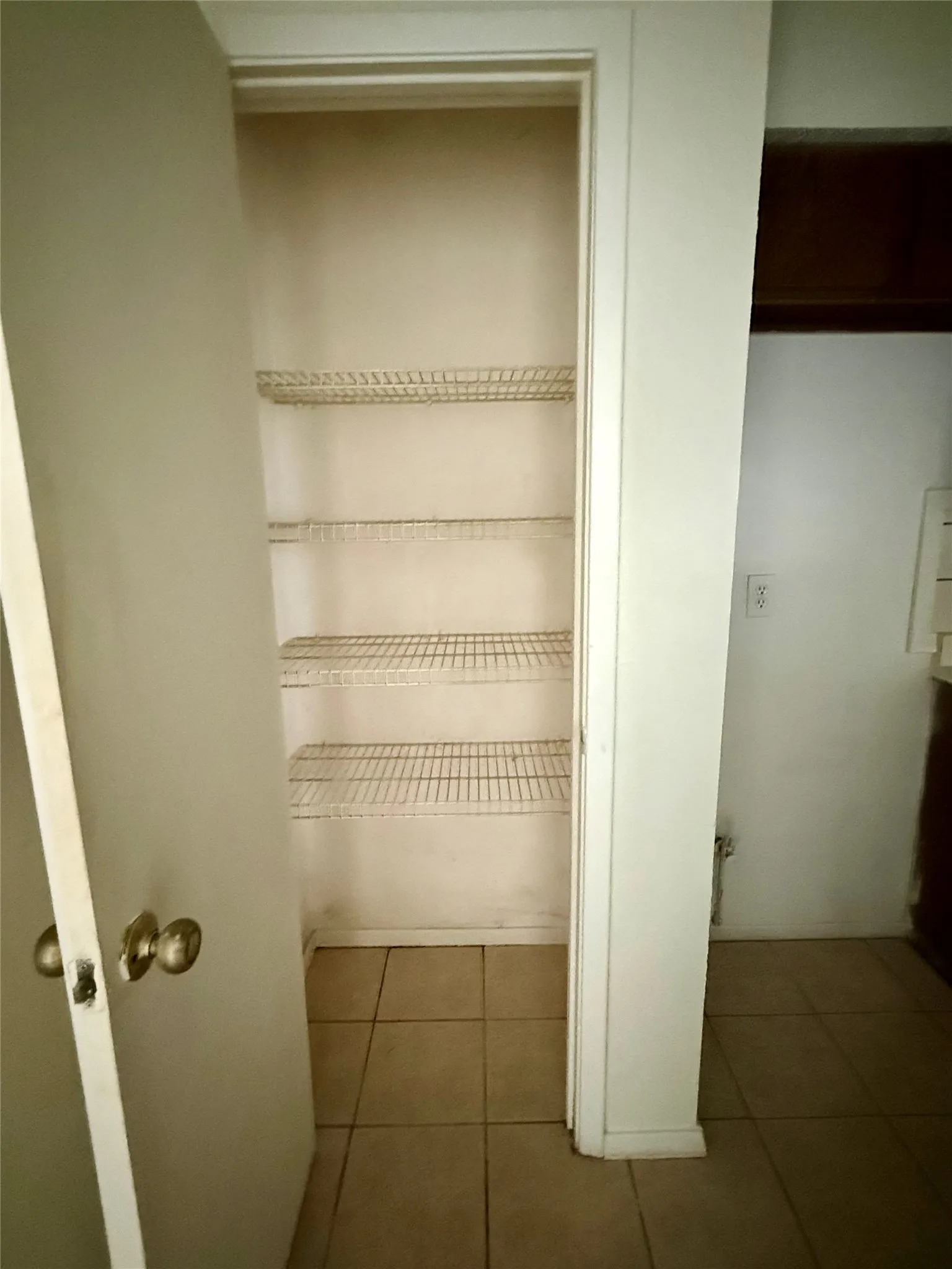 Condominium For Sale in Dallas County , 12480 Abrams Road 504, Dallas, Texas 75243, 1 Bedroom, 1 Bathroom, Garage spaces, 689 Sqft, built in 1982, mls#21341893, Real Estate Agent in Dallas, Homes For Sale in Dallas county, Homes For Sale in Dallas, Realtor in Dallas Texas, Real Estate Brokerage Independent Realty Texas, Luminita Cordes Realtor