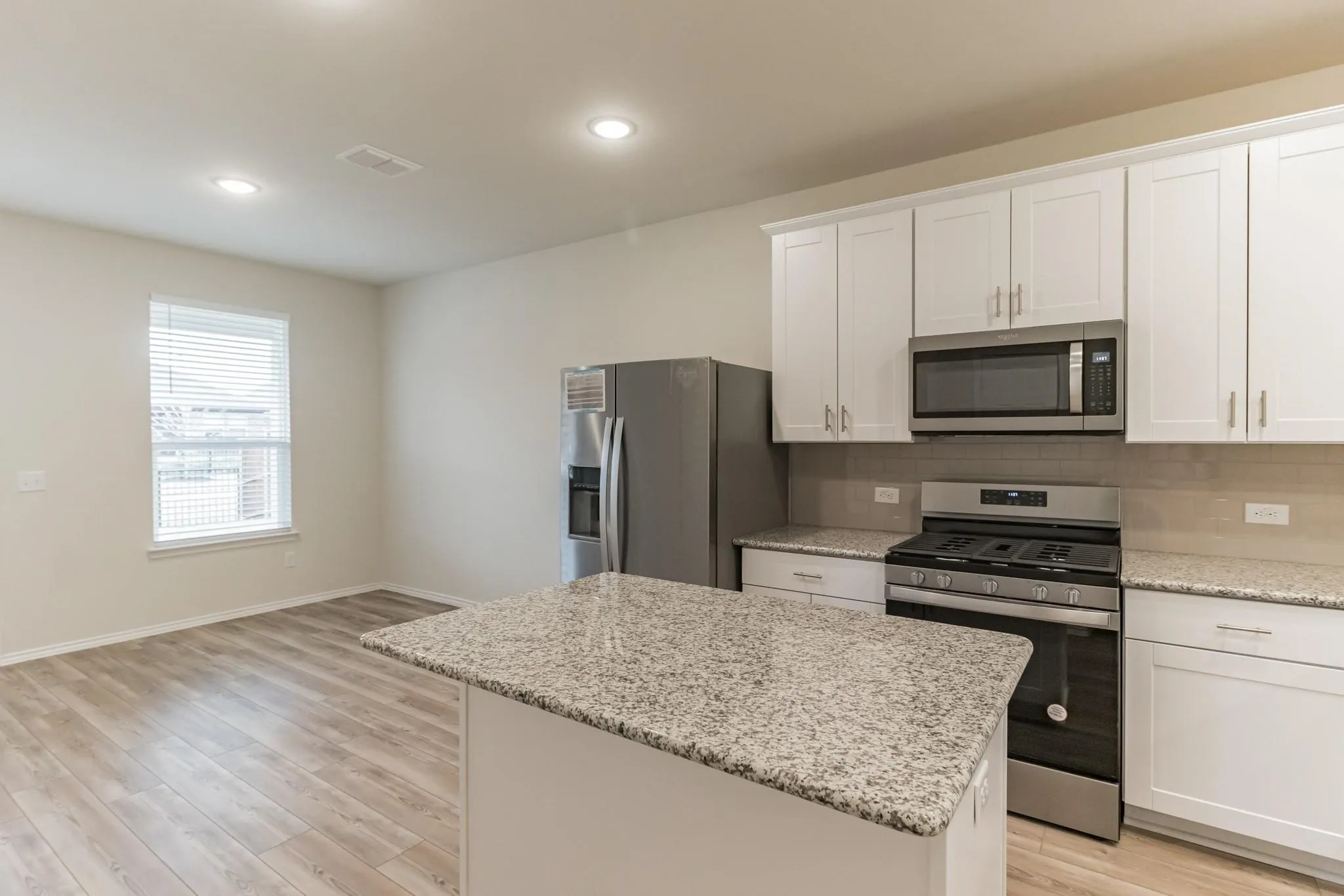 Single Family Residence For Rent in Collin County , 804 Cormorant Street, Princeton, Texas 75407, 3 Bedroom, 2 Bathroom, 2 Garage spaces, 1,541 Sqft, built in 2021, mls#21349954, Real Estate Agent in Princeton, Homes For Rent in Collin county, Homes For Rent in Princeton, Realtor in Princeton Texas, Real Estate Brokerage Independent Realty Texas, Luminita Cordes Realtor