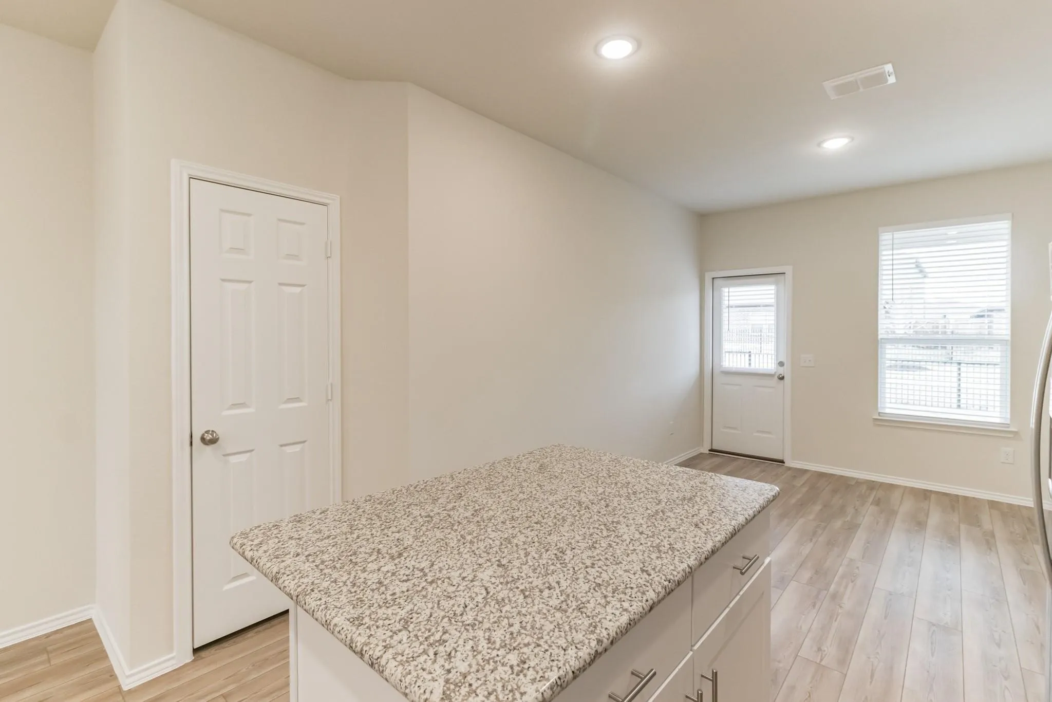 Single Family Residence For Rent in Collin County , 804 Cormorant Street, Princeton, Texas 75407, 3 Bedroom, 2 Bathroom, 2 Garage spaces, 1,541 Sqft, built in 2021, mls#21349954, Real Estate Agent in Princeton, Homes For Rent in Collin county, Homes For Rent in Princeton, Realtor in Princeton Texas, Real Estate Brokerage Independent Realty Texas, Luminita Cordes Realtor