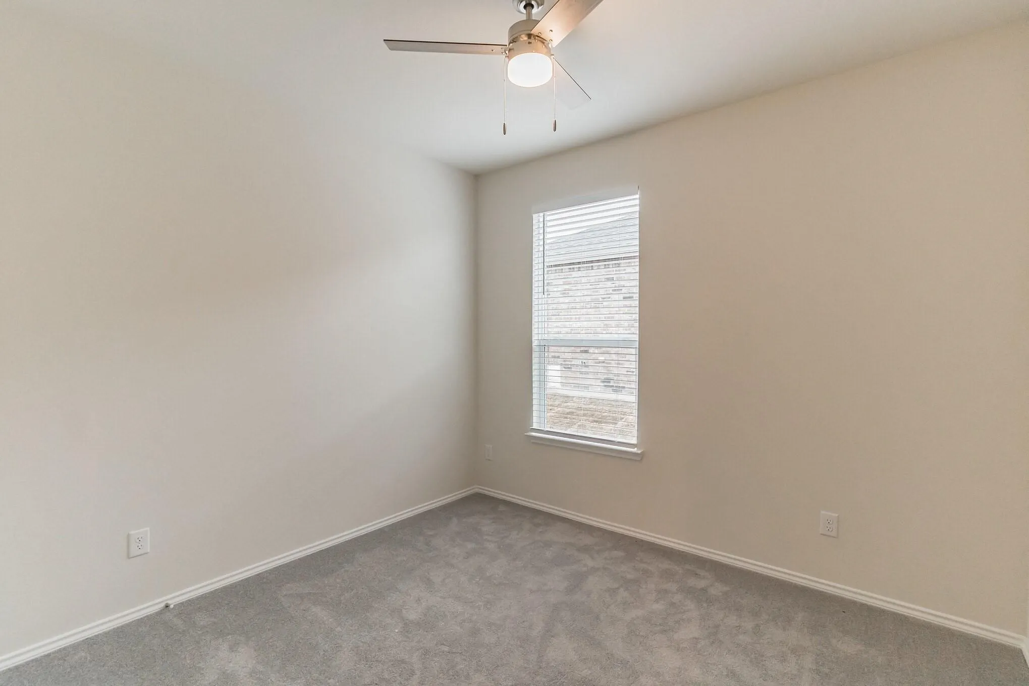 Single Family Residence For Rent in Collin County , 804 Cormorant Street, Princeton, Texas 75407, 3 Bedroom, 2 Bathroom, 2 Garage spaces, 1,541 Sqft, built in 2021, mls#21349954, Real Estate Agent in Princeton, Homes For Rent in Collin county, Homes For Rent in Princeton, Realtor in Princeton Texas, Real Estate Brokerage Independent Realty Texas, Luminita Cordes Realtor