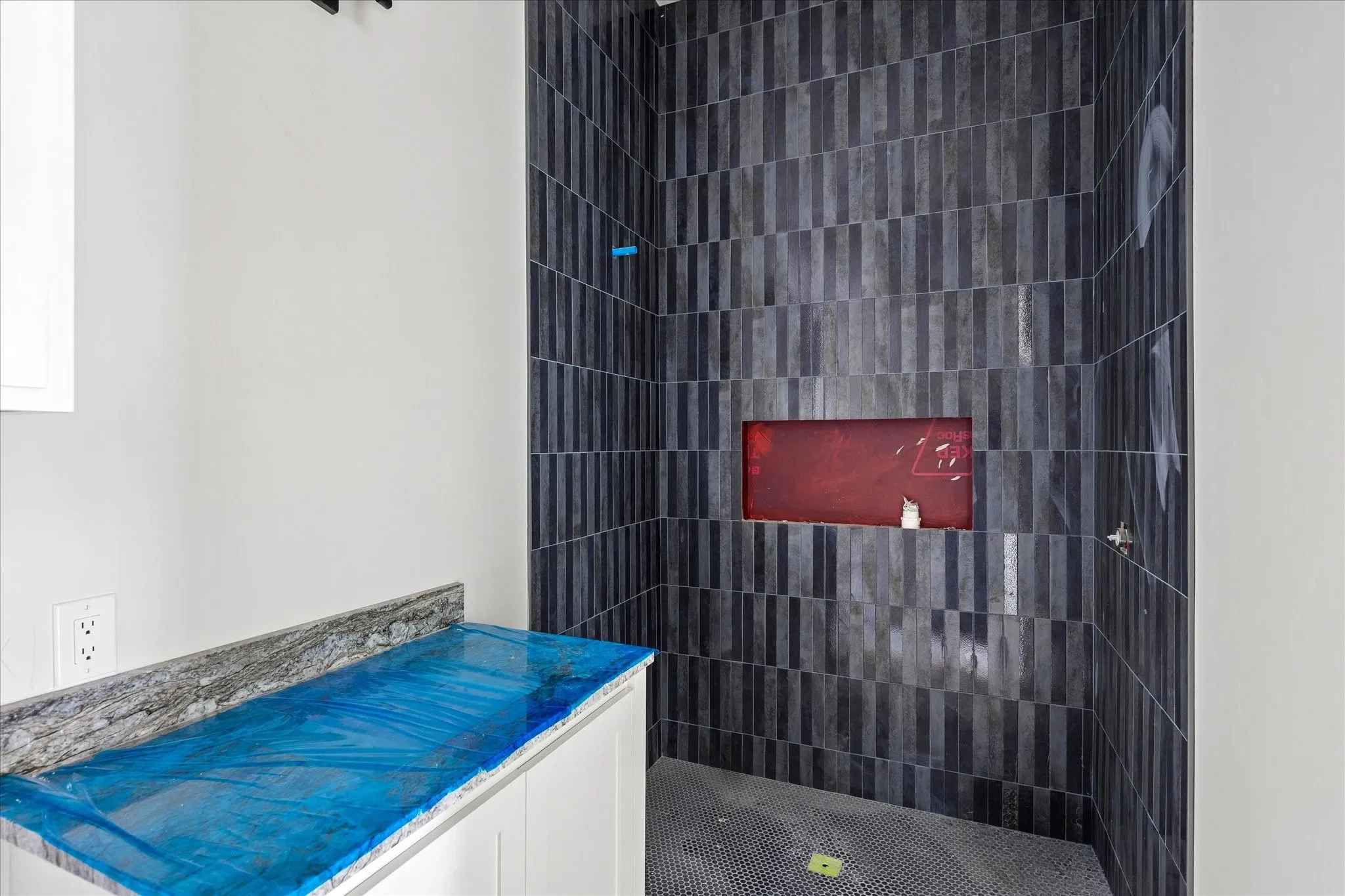 Ensuite Bath for Secondary Bedroom on 2nd level